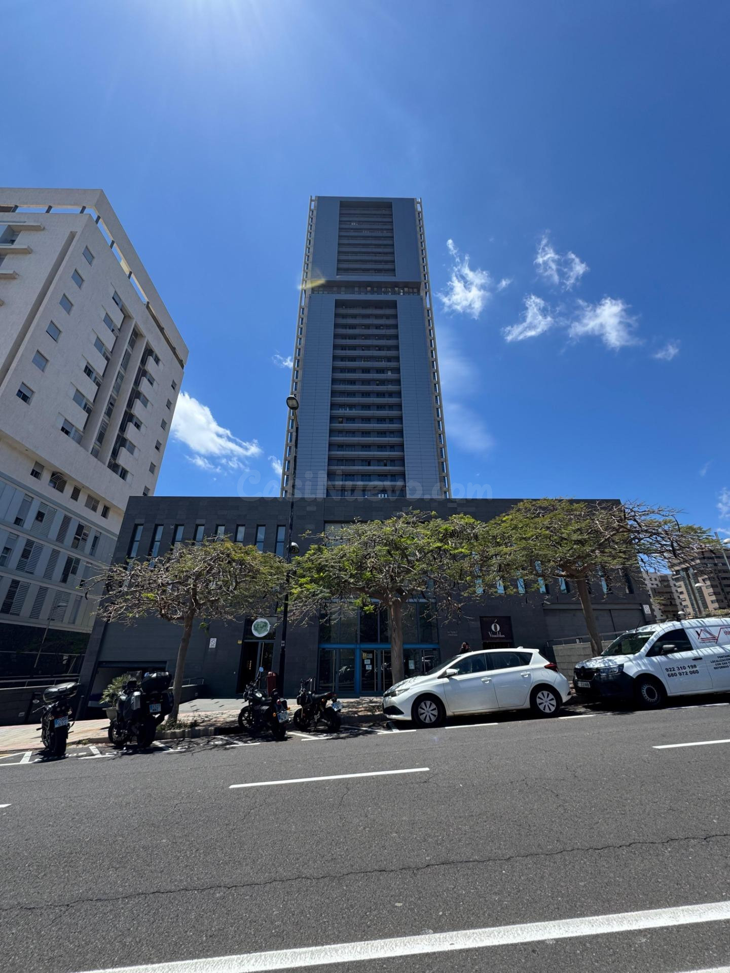 Amplia plaza de garaje en venta en la Torre II