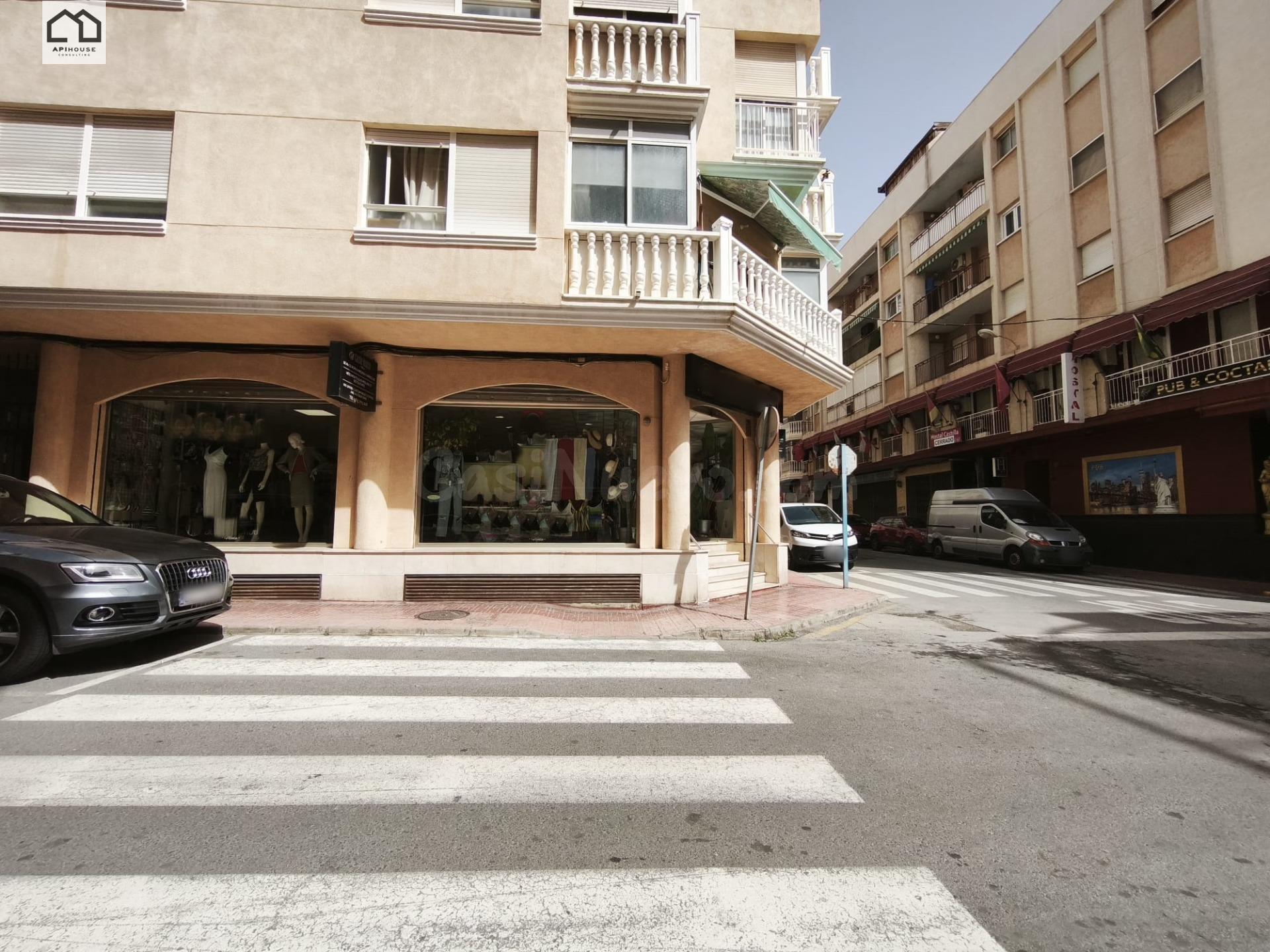 Oportunidad de Negocio en el Corazón de Torrevieja por €270,