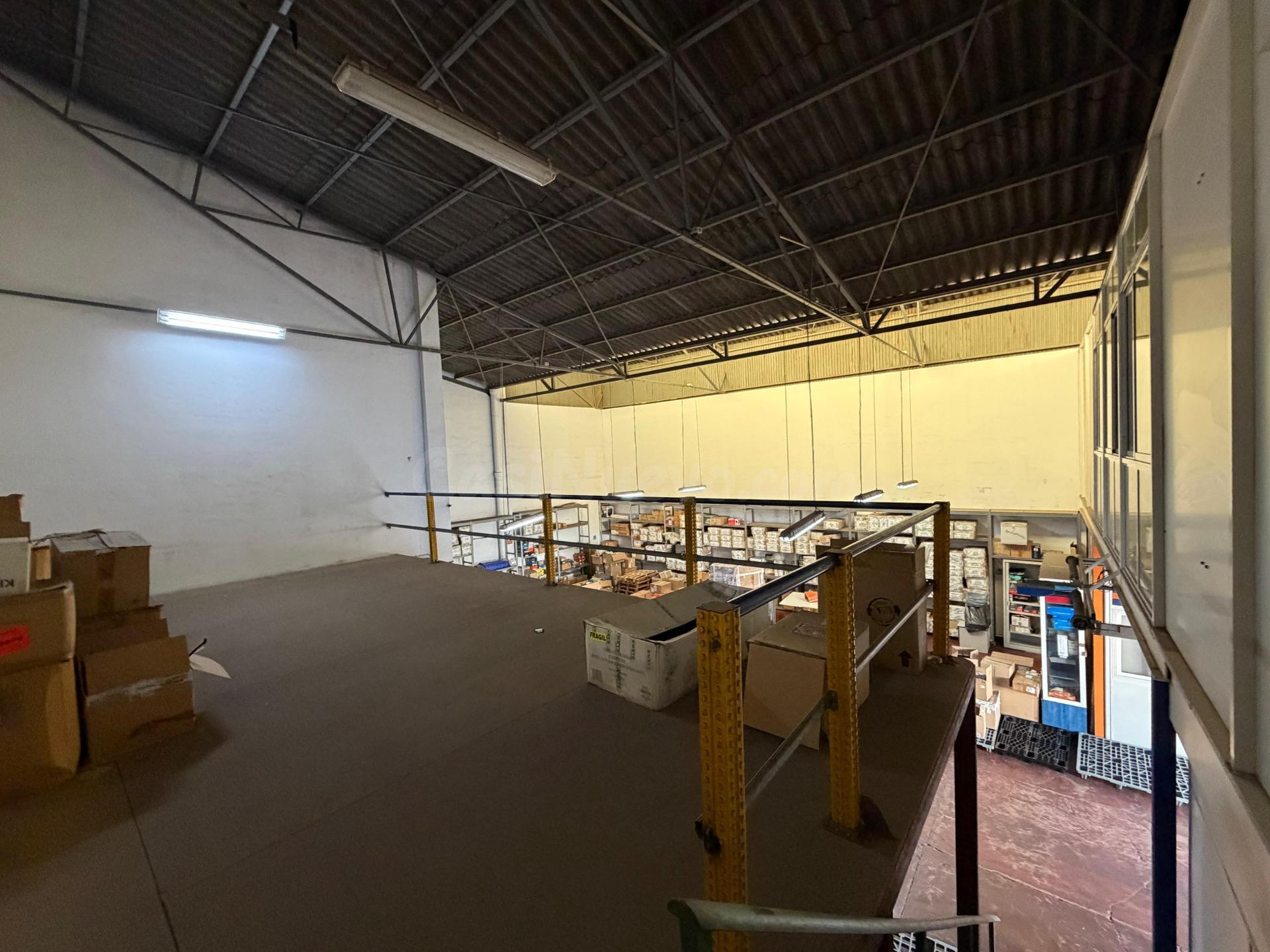 Amplia Nave Industrial en Chamberí - foto 4