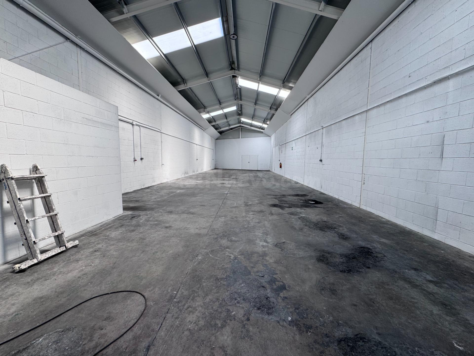 ¡Nave Industrial en Santa María del Águila (El Ejido) diáfan - foto 2