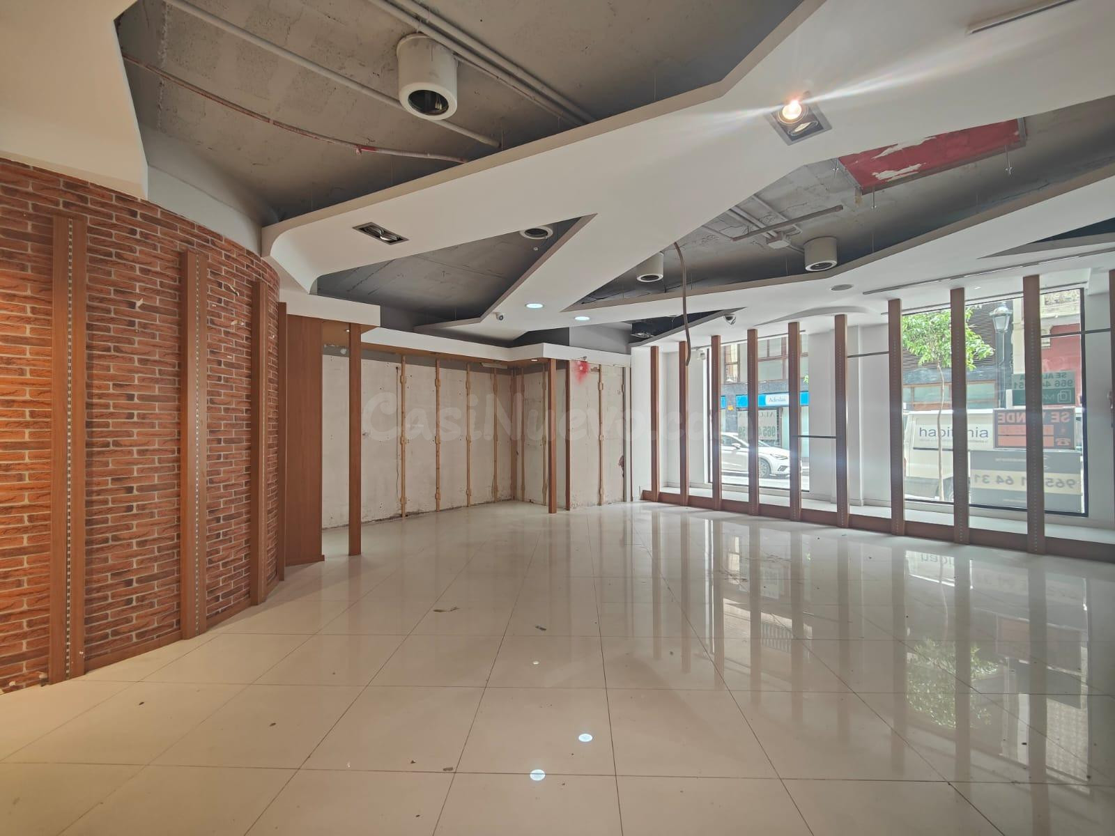EXCLUSIVO LOCAL COMERCIAL EN VENTA O ALQUILER EN PLENO CENTR - foto 5