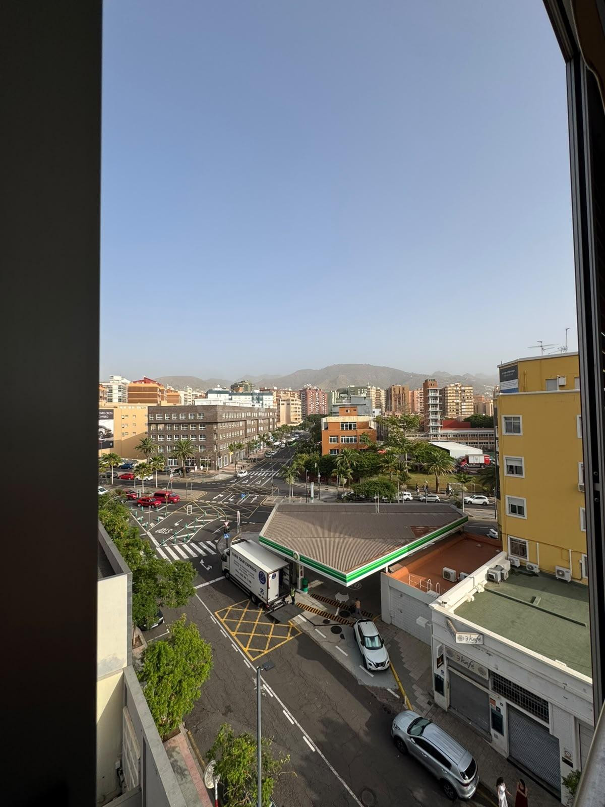 Piso exterior y muy luminoso en Calle Álvaro Rodríguez López - foto 2