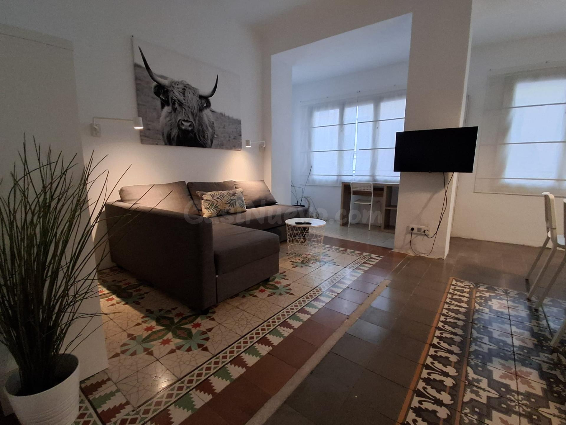 SE VENDE PRECIOSO PISO REFORMADO EN EL CENTRO DE ALICANTE-ZO - foto 3