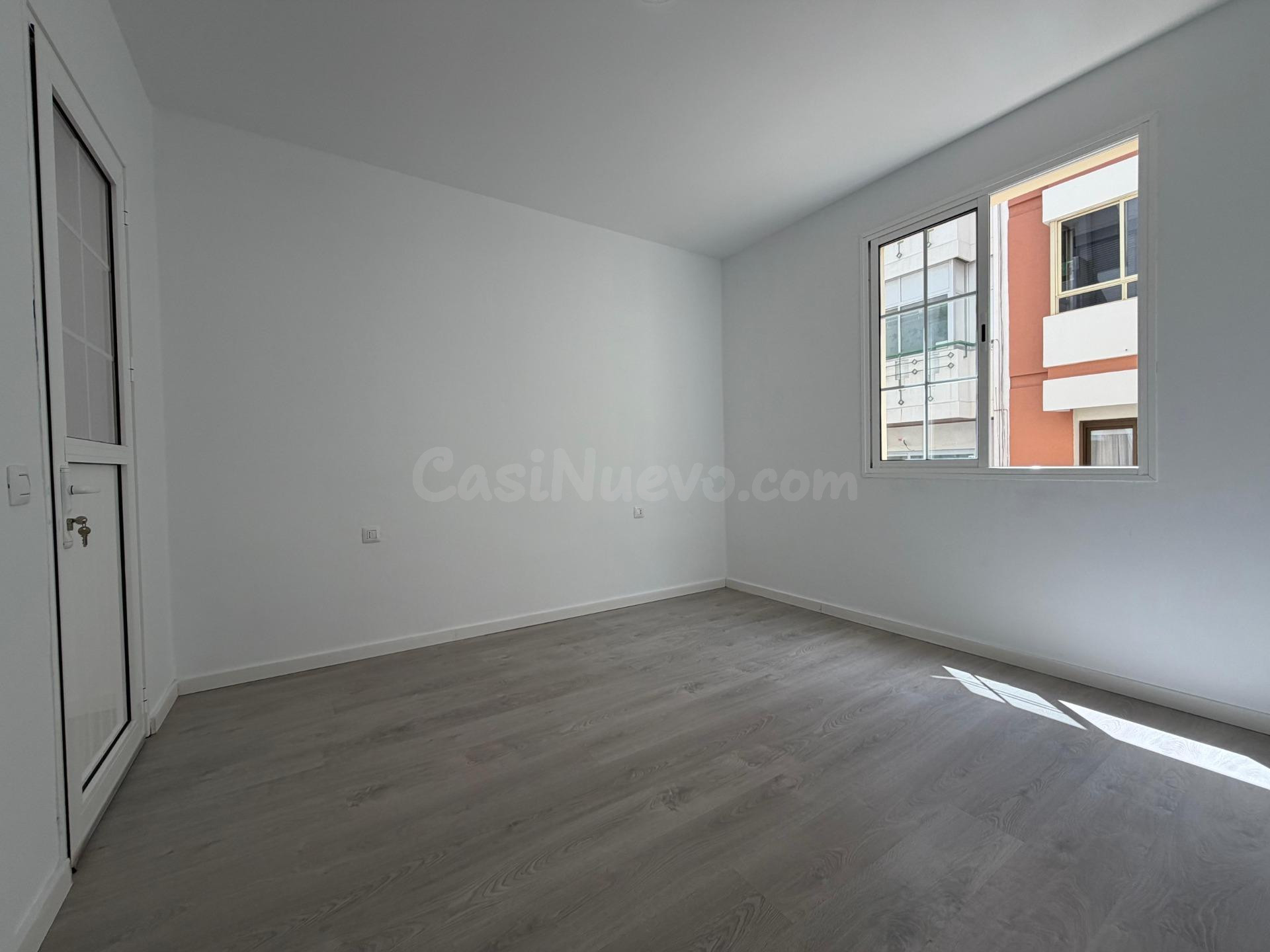Estupendo piso luminoso en Calle Porlier - foto 4