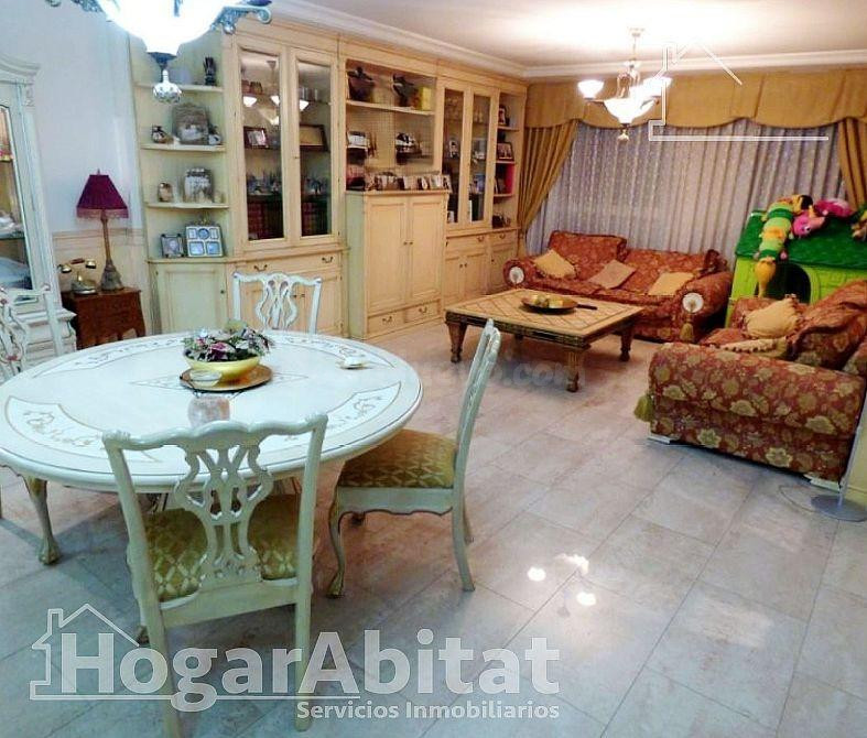 ¡CASA ESPECTACULAR! AMPLIA Y LUMINOSA CON BALCÓN Y TERRAZA - foto 4
