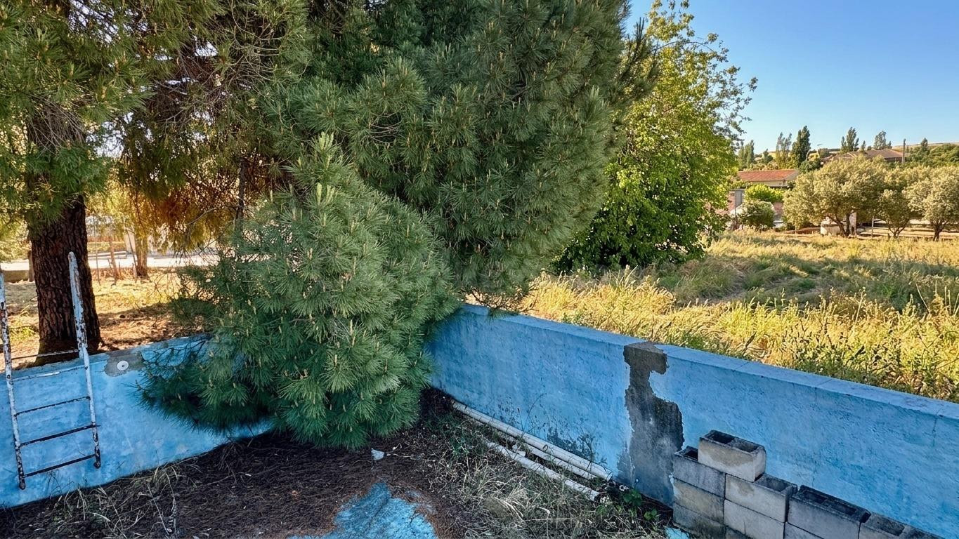Apihouse vende  Gran parcela urbana de 2.616 m2 en Otero - foto 5