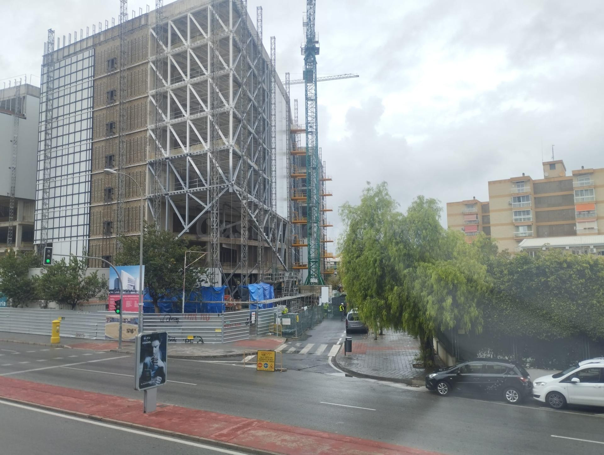 OFICINA CON RENDIMIENTO EN BENALÚA, AV.AGUILERA FRENTE A NUE - foto 4