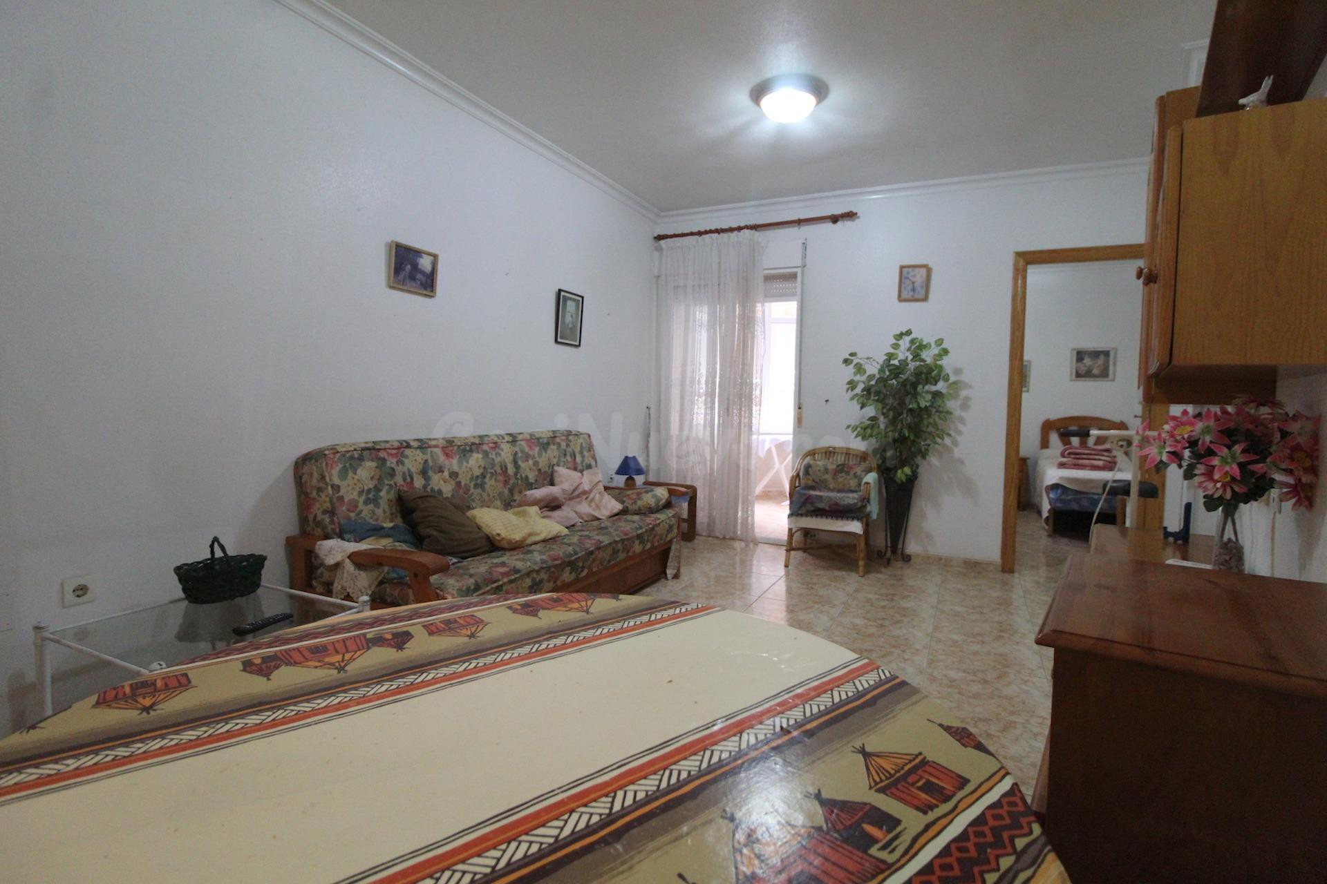 Apartamento de 2 dormitorios frente al mar con garaje inclui - foto 5