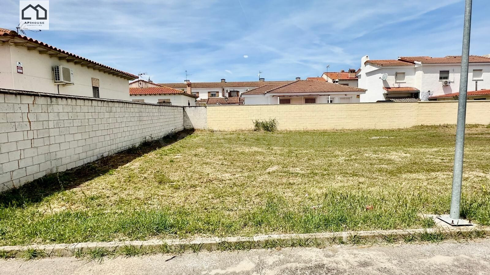 Parcela urbana de 287 m2 en excelente zona residencial de Ca - foto 2