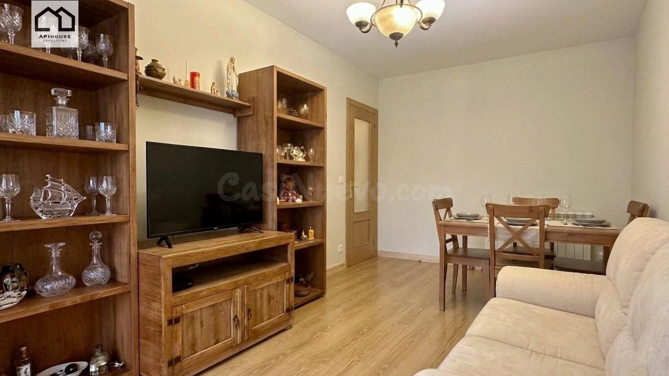 Apihouse vende acogedor piso en el centro de Santa Olalla  d - foto 2