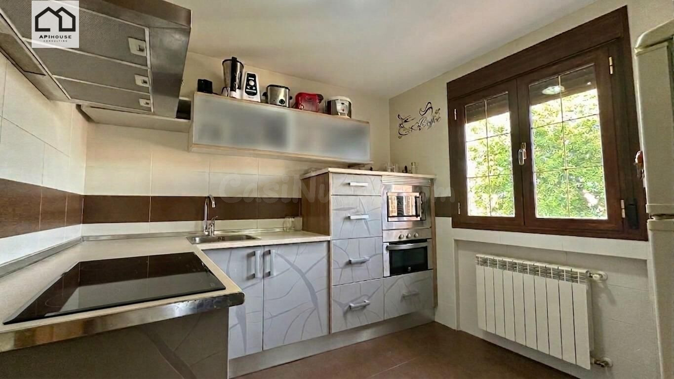 Apihouse vende acogedor piso en el centro de Santa Olalla  d - foto 3