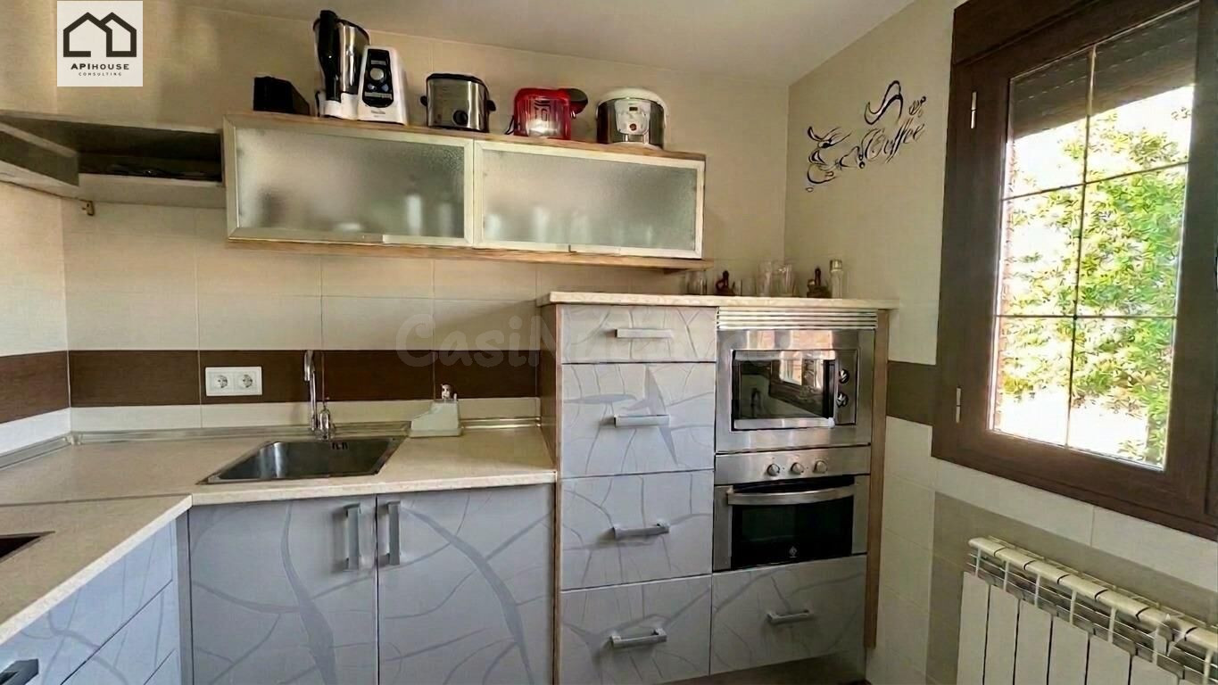 Apihouse vende acogedor piso en el centro de Santa Olalla  d - foto 4