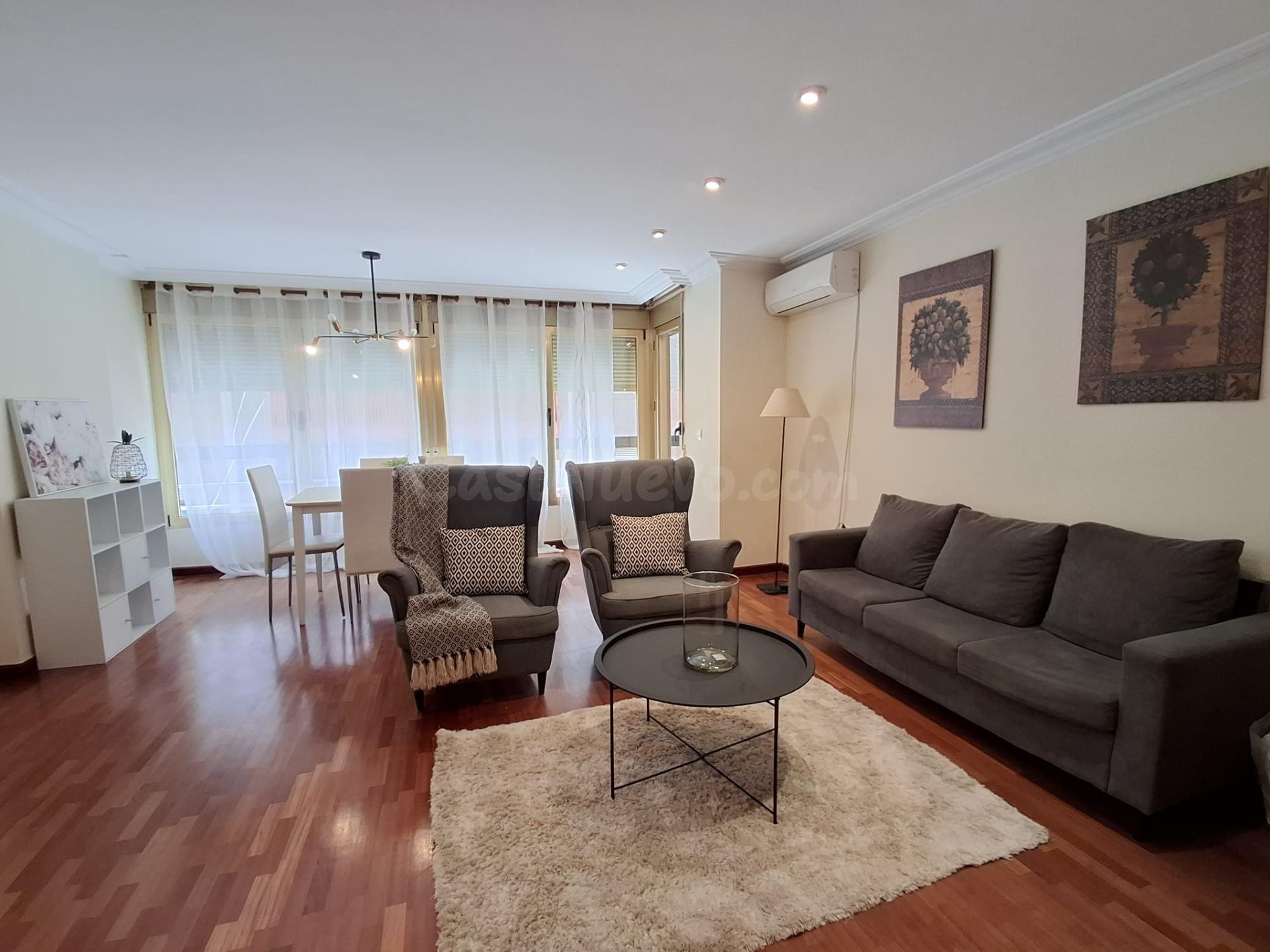 EXCLUSIVA VIVIENDA REFORMADA DE 4 DORMITORIOS EN ALICANTE, Z - foto 2