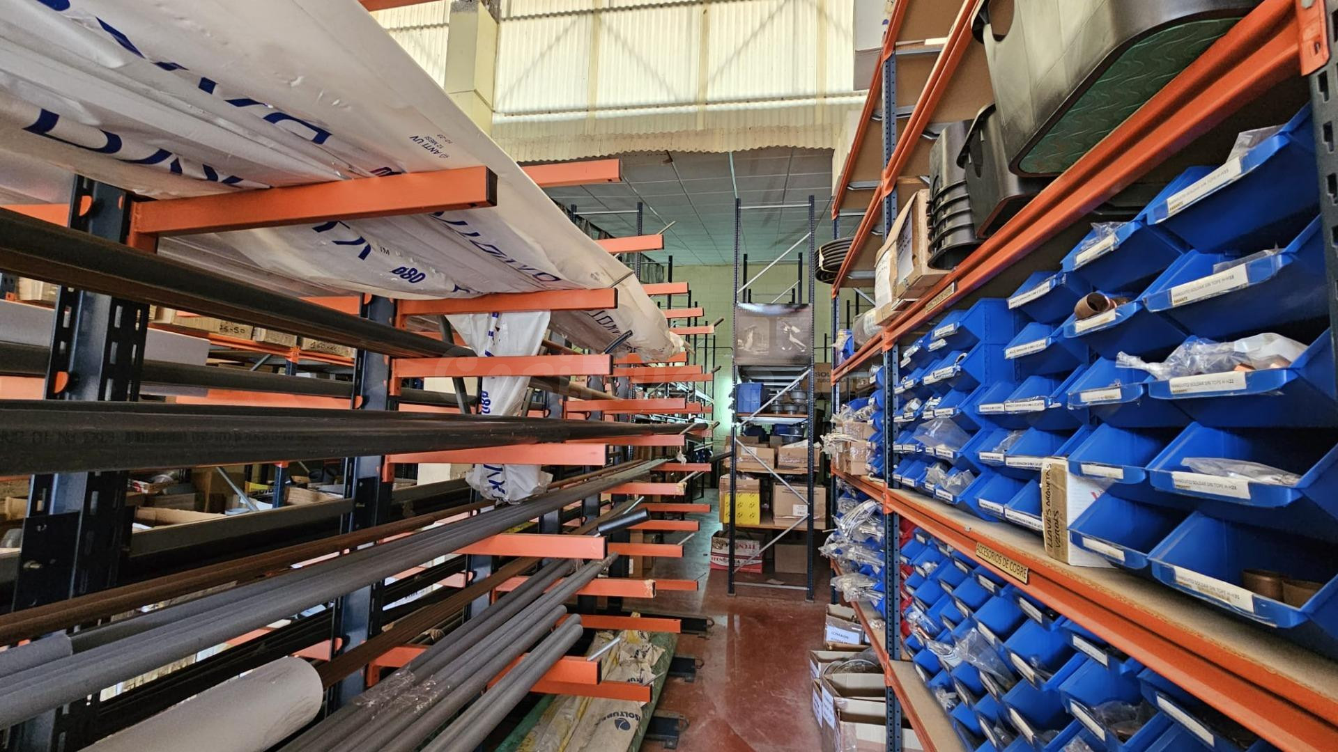 ¡NAVE INDUSTRIAL EN VENTA EN EL POLÍGONO DE CHINALES – CÓRDO - foto 5