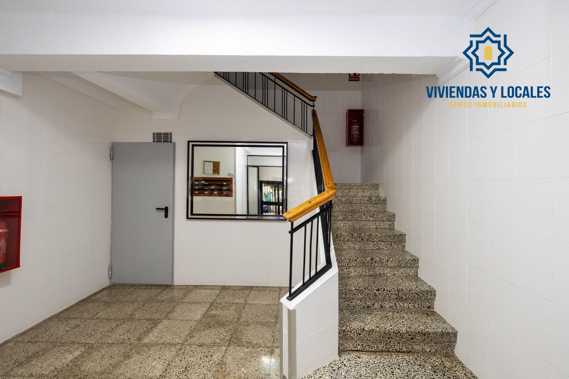 Piso de tres dormitorios en el Realejo - foto 3