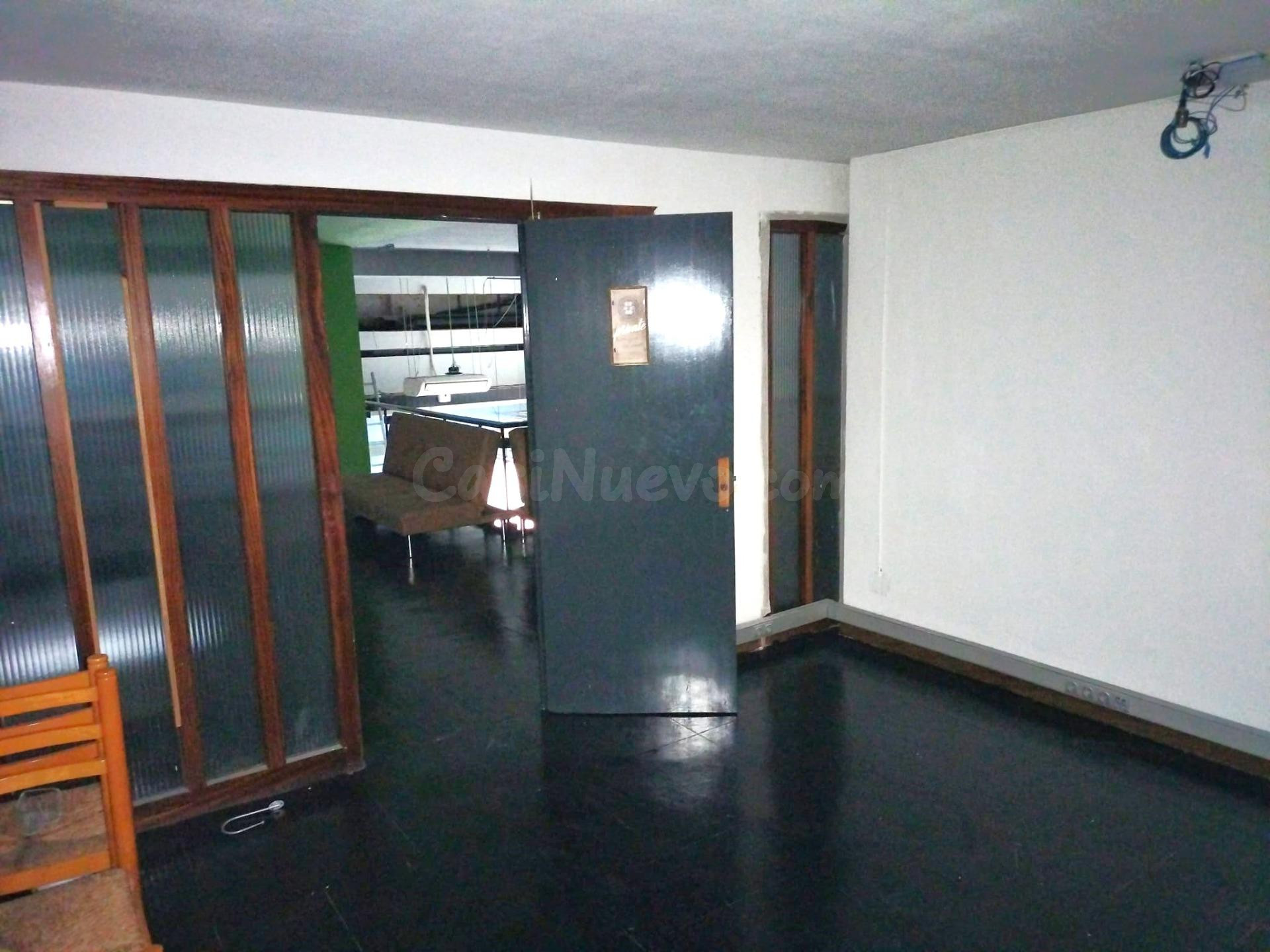 Se alquila Local en Alicante, NO TIENE SALIDA DE HUMOS - foto 3