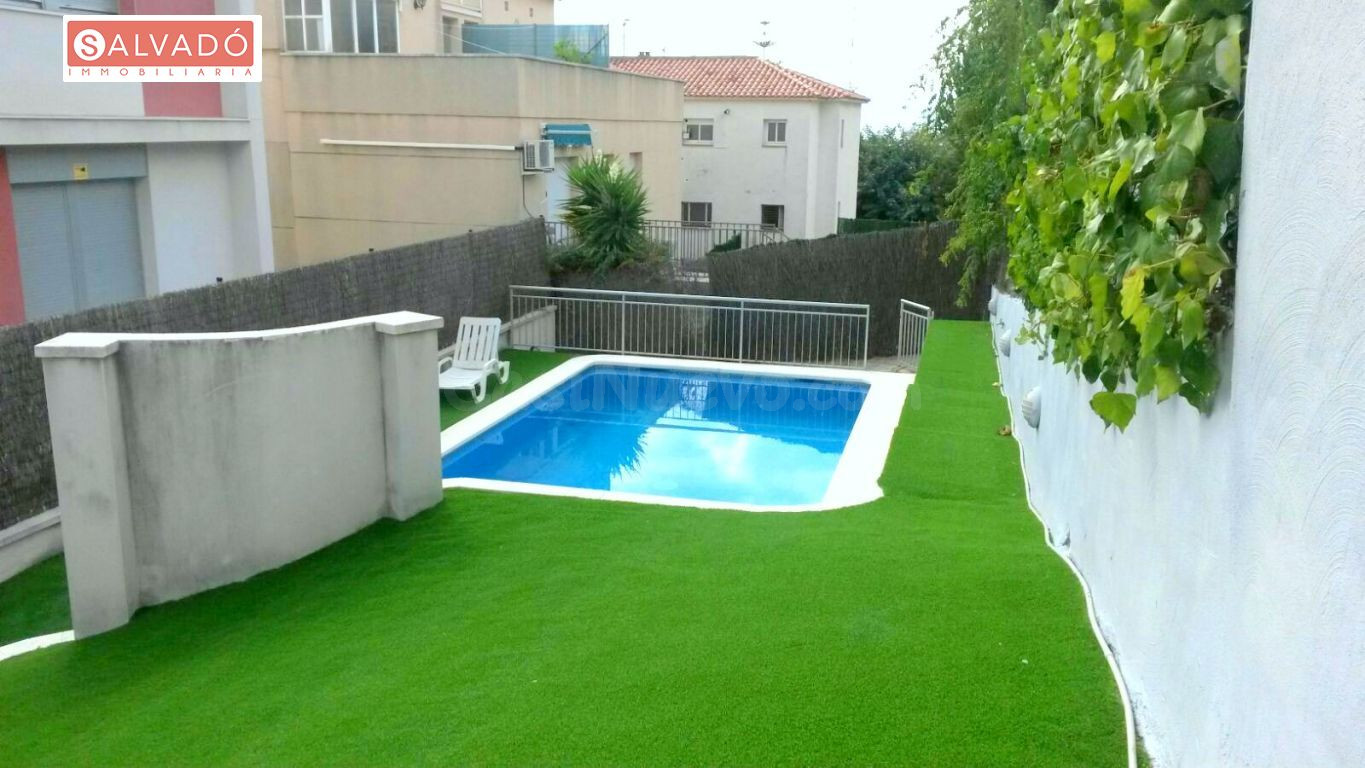 PLANTA BAJA CON PISCINA COMUNITARIA EN SEGUR CENTRO !!!