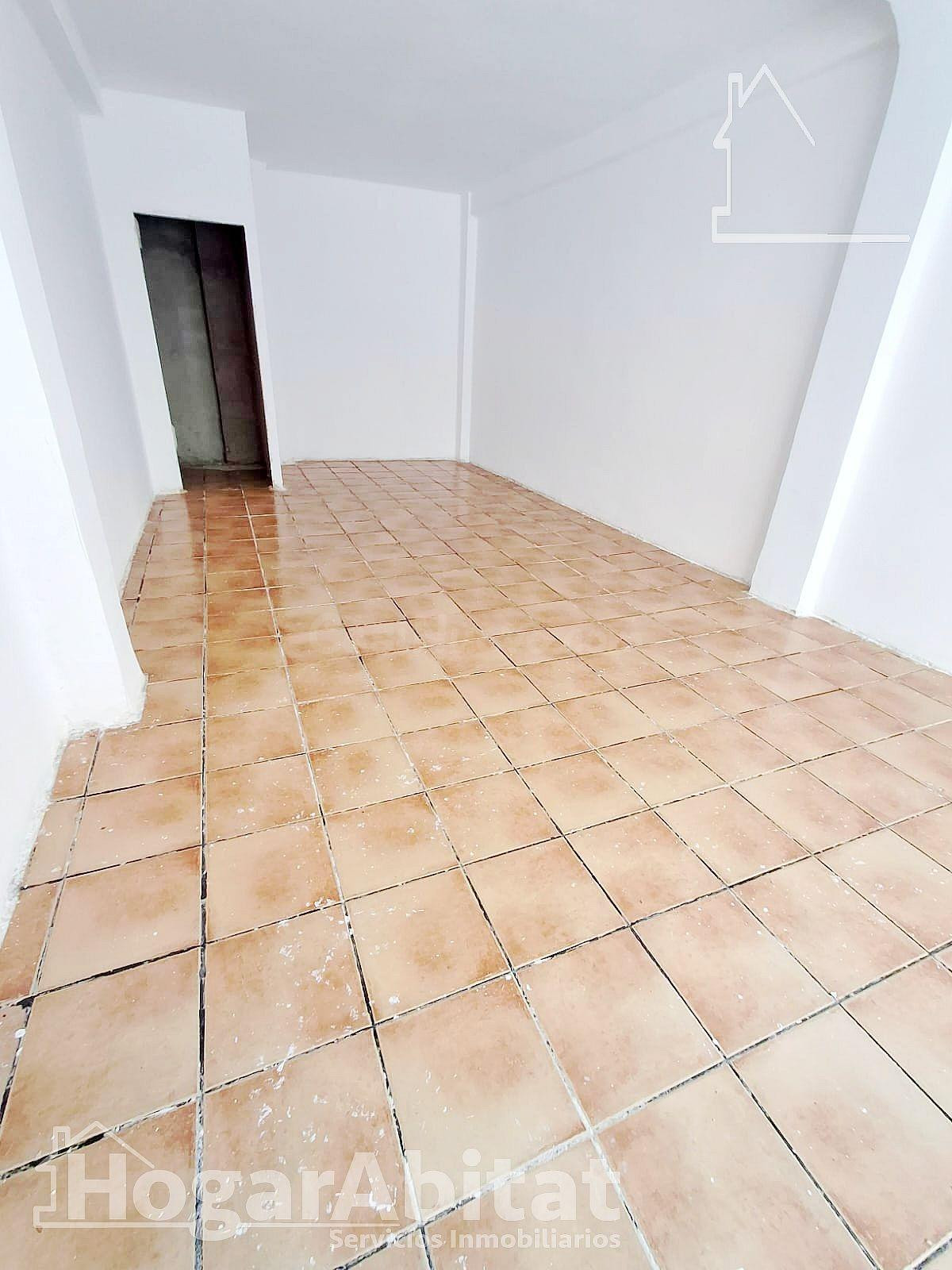 ¡OPORTUNIDAD DE INVERSIÓN! LOCAL COMERCIAL LUMINOSO Y ECONÓM - foto 4
