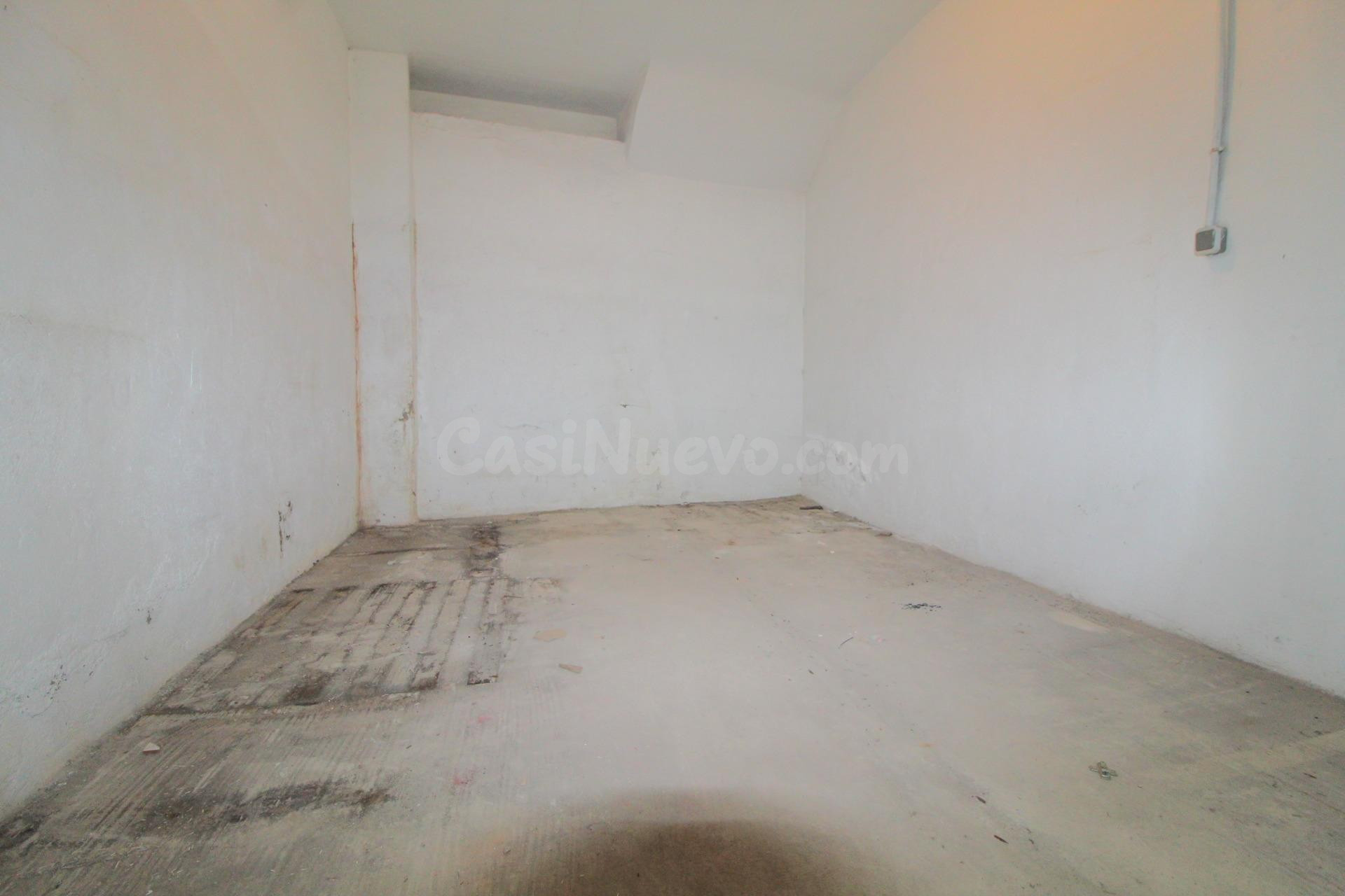 Garaje cerrado de gran tamaño en Calle San Julián 32 - ¡Idea - foto 3