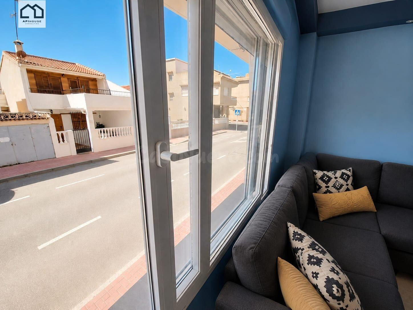 ESPECTACULAR APARTAMENTO REFORMADO EN TORREVIEJA. PRECIO DE  - foto 3
