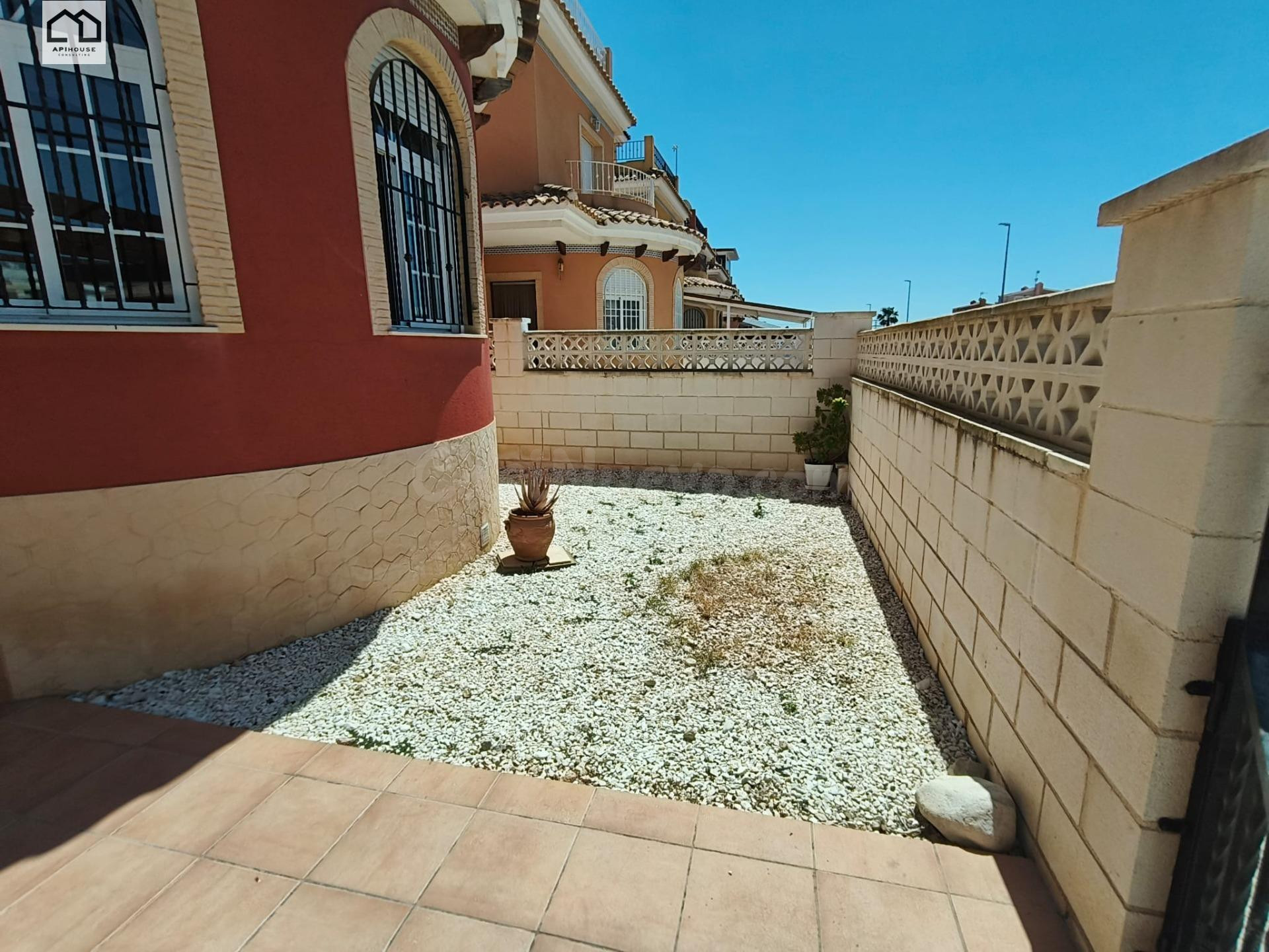 Chalet en Los Montesinos - ¡Tu hogar en la Costa Blanca Sur! - foto 5