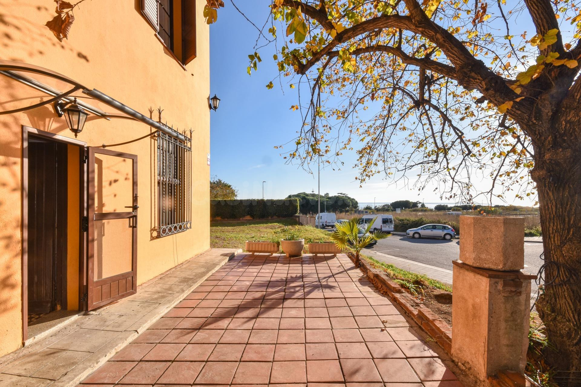 CASA TIPO MASIA CON VISTAS AL MAR - SANT ANDREU DE LLAVANERE