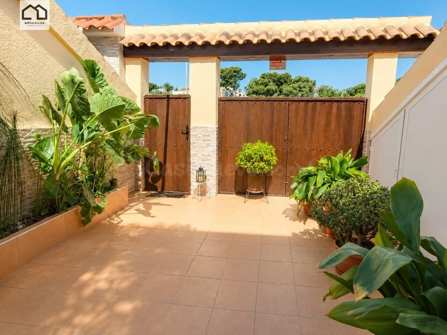 Chalet Reformado en La Siesta, Torrevieja - €360,000 - foto 3