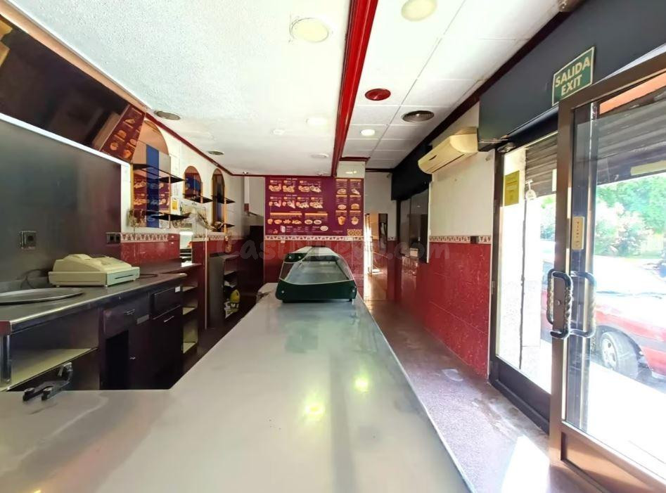 Local comercial 85m² en venta - Ciudad de Asís