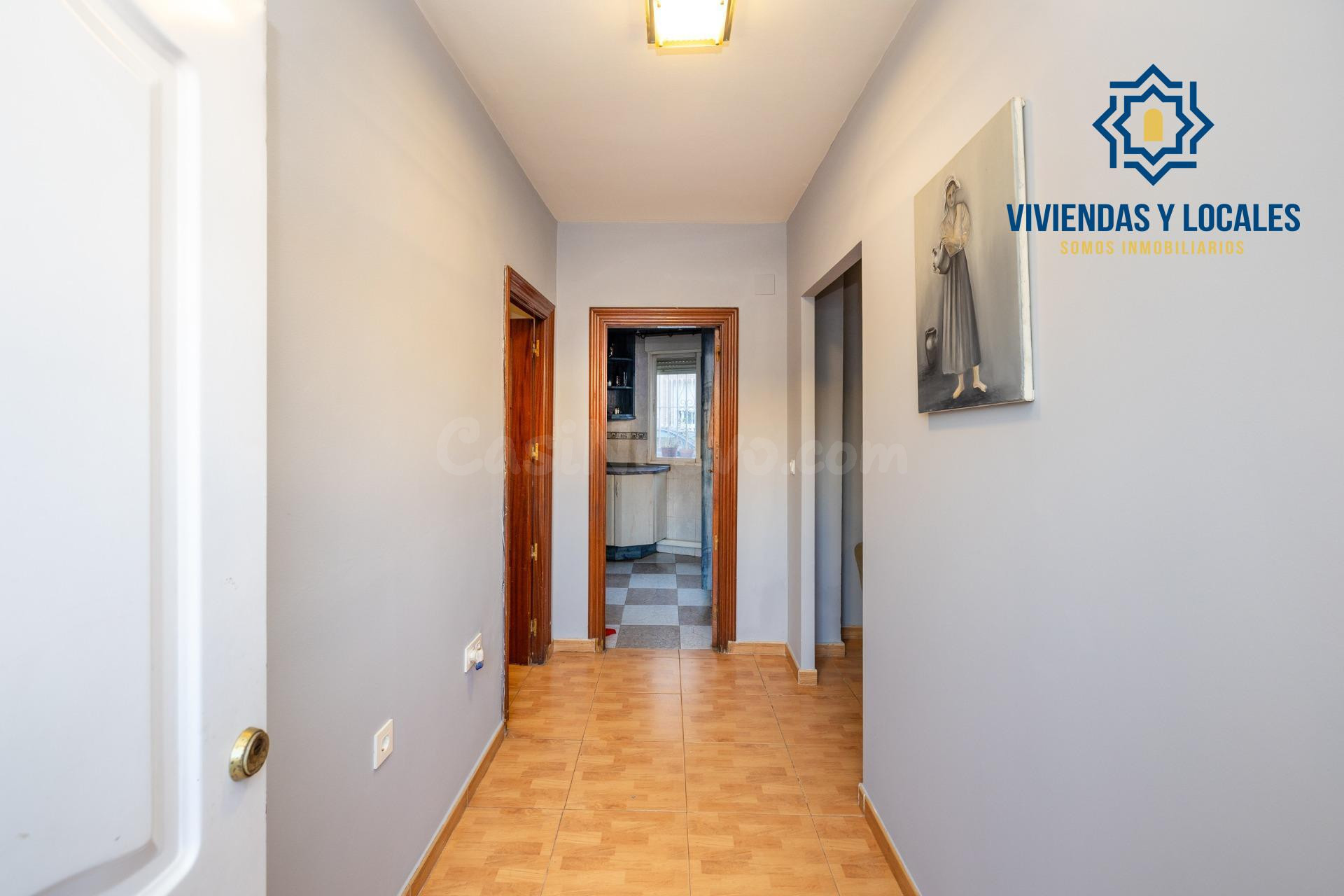 CASA CON ESTUPENDA UBICACIÓN EN ARMILLA. AVENIDA DE LOS OGÍJ - foto 5