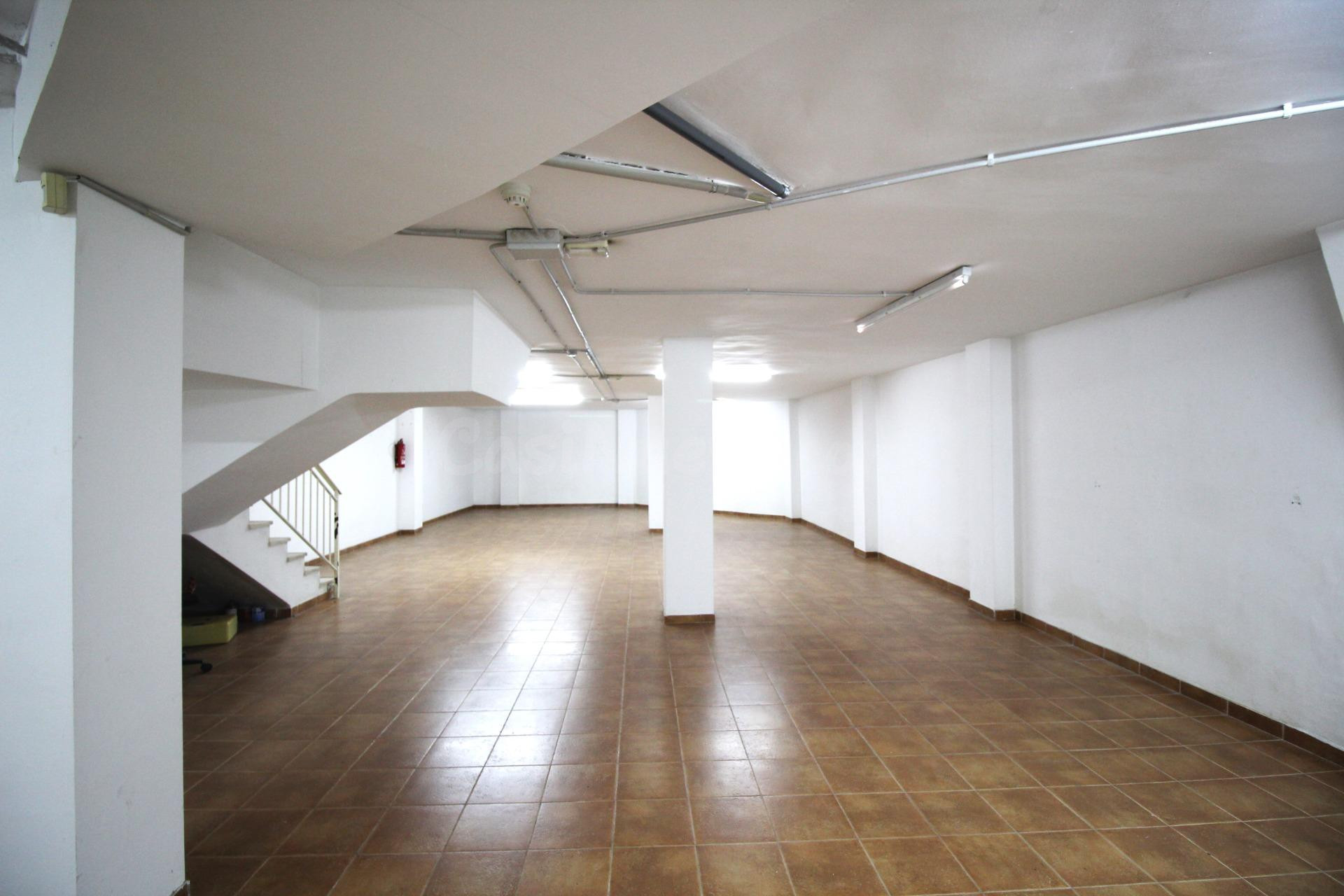 Local comercial 573m² en venta - Babel - foto 4