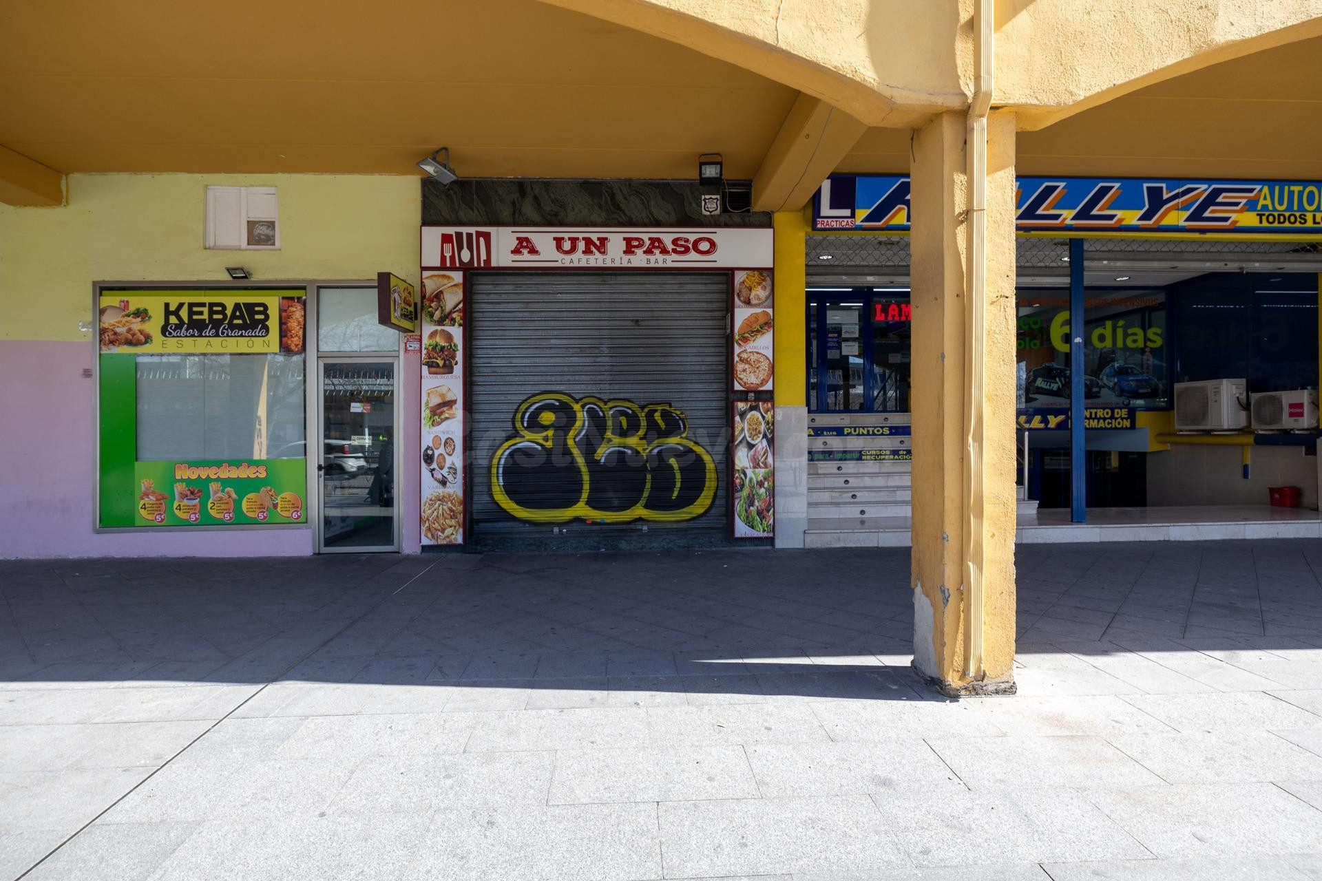 SE VENDE LOCAL COMERCIAL FRENTE estación DE AUTOBUSES