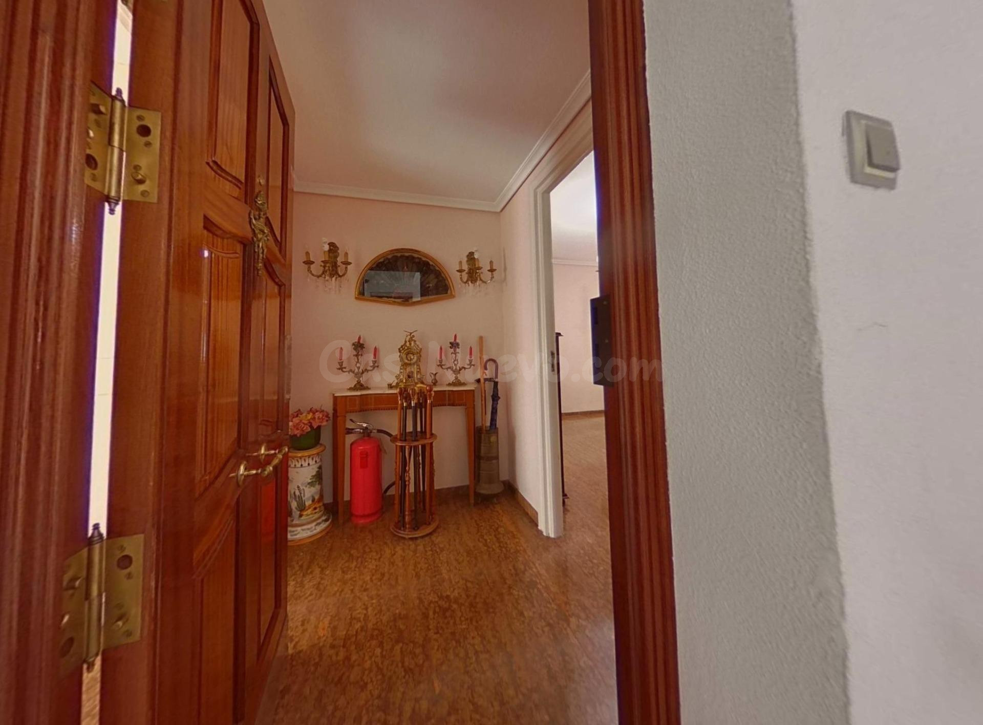 Se vende piso junto a la Avenida de Jesús Rescatado, exterio - foto 2