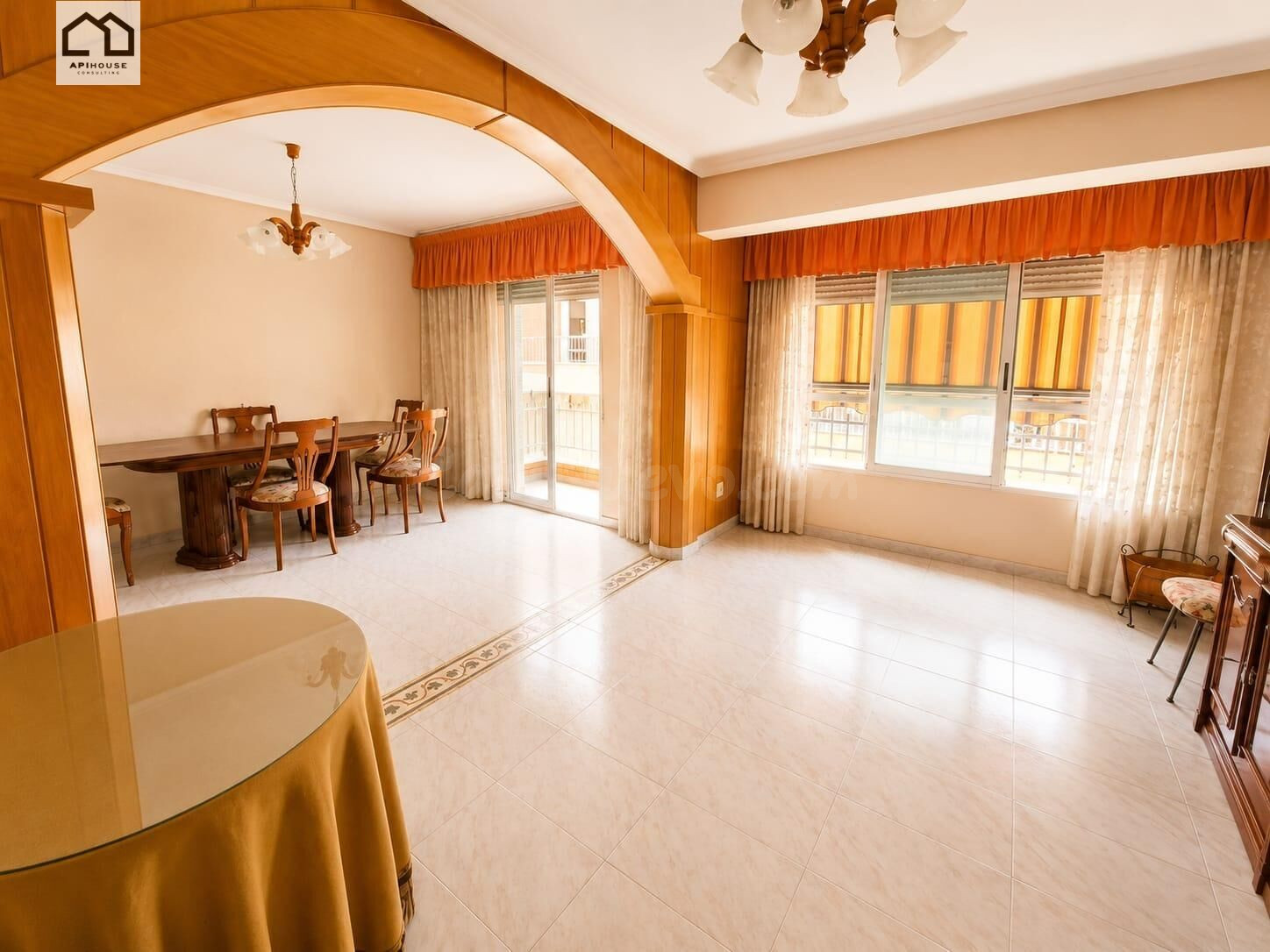 APIHOUSE VENDE ESPECTACULAR PISO EN GUARDAMAR DEL SEGURA. PR