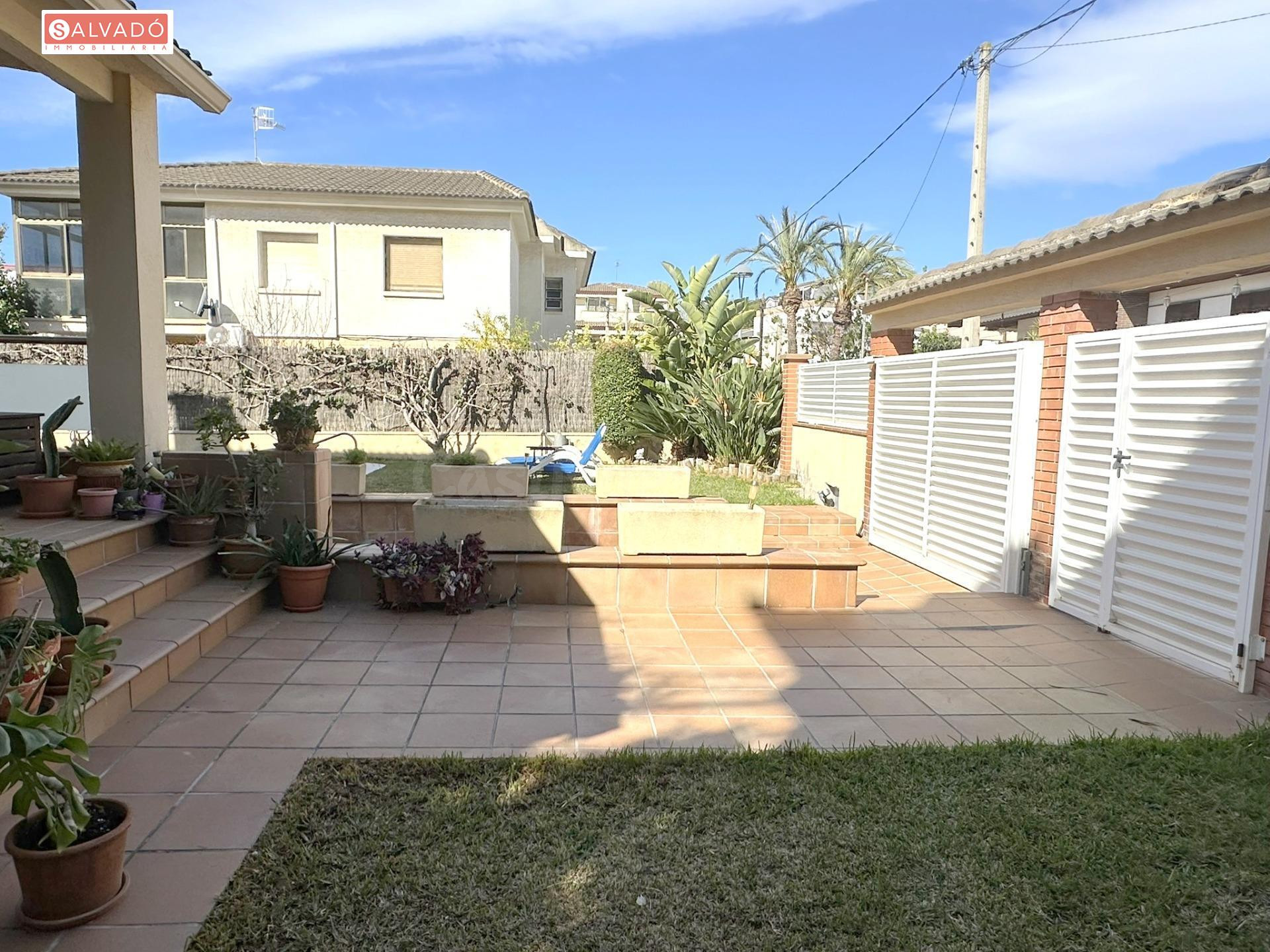 DISFRUTA DEL MEDITERRÁNEO: CHALET REFORMADO CON PISCINA, JAR - foto 4