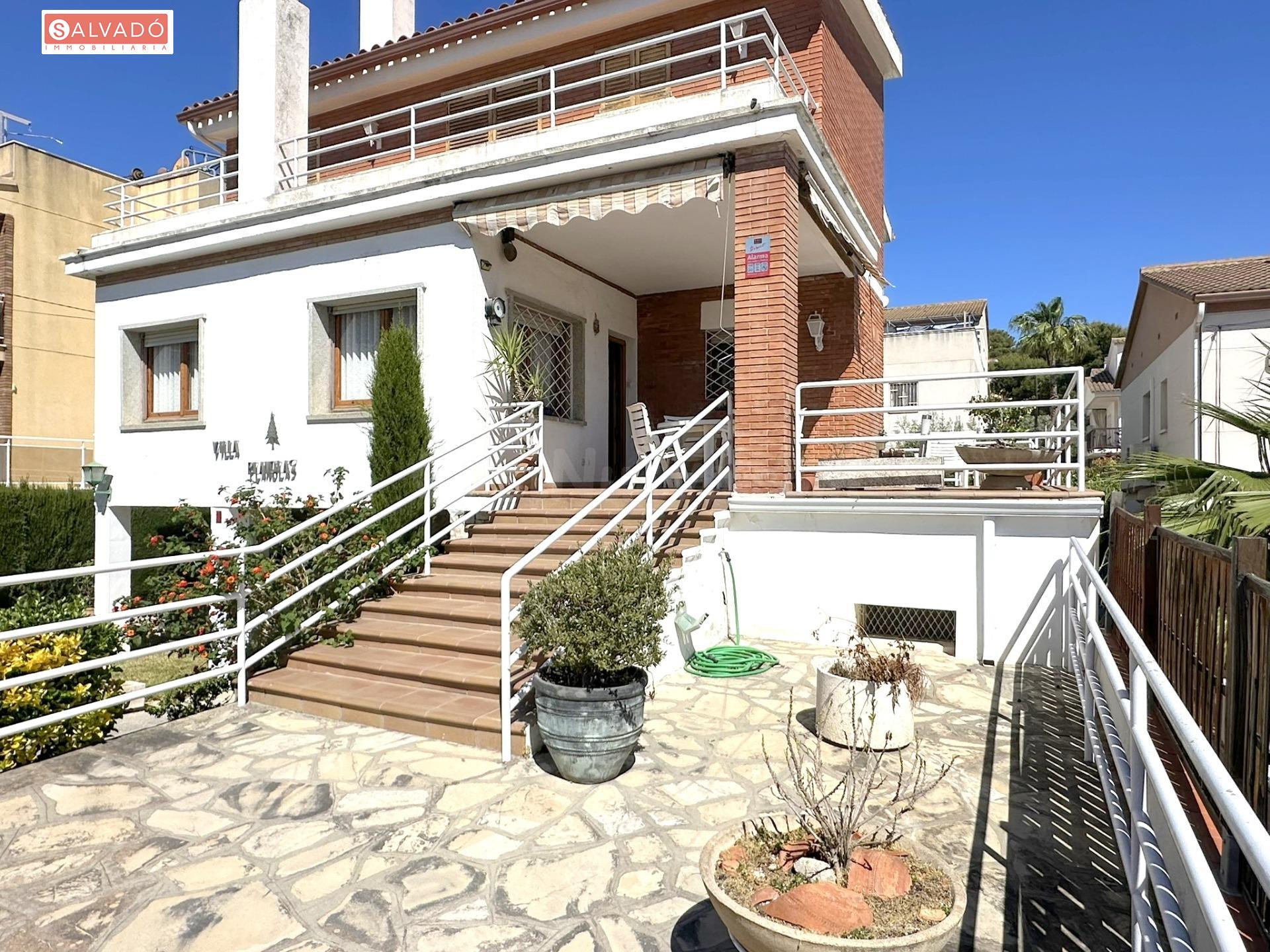 CHALET INDEPENDIENTE CON PISICNA !!! - foto 2