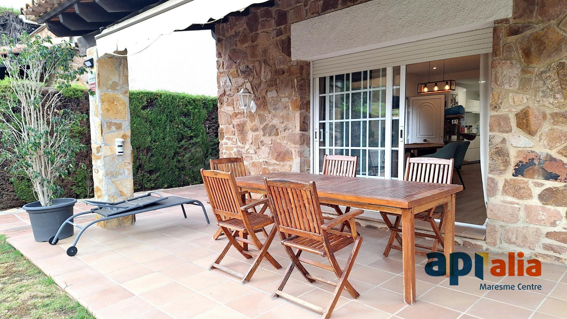 CASA TIPO CHALET CON JARDIN RECIEN REFORMADA EN VILASSAR DE  - foto 4