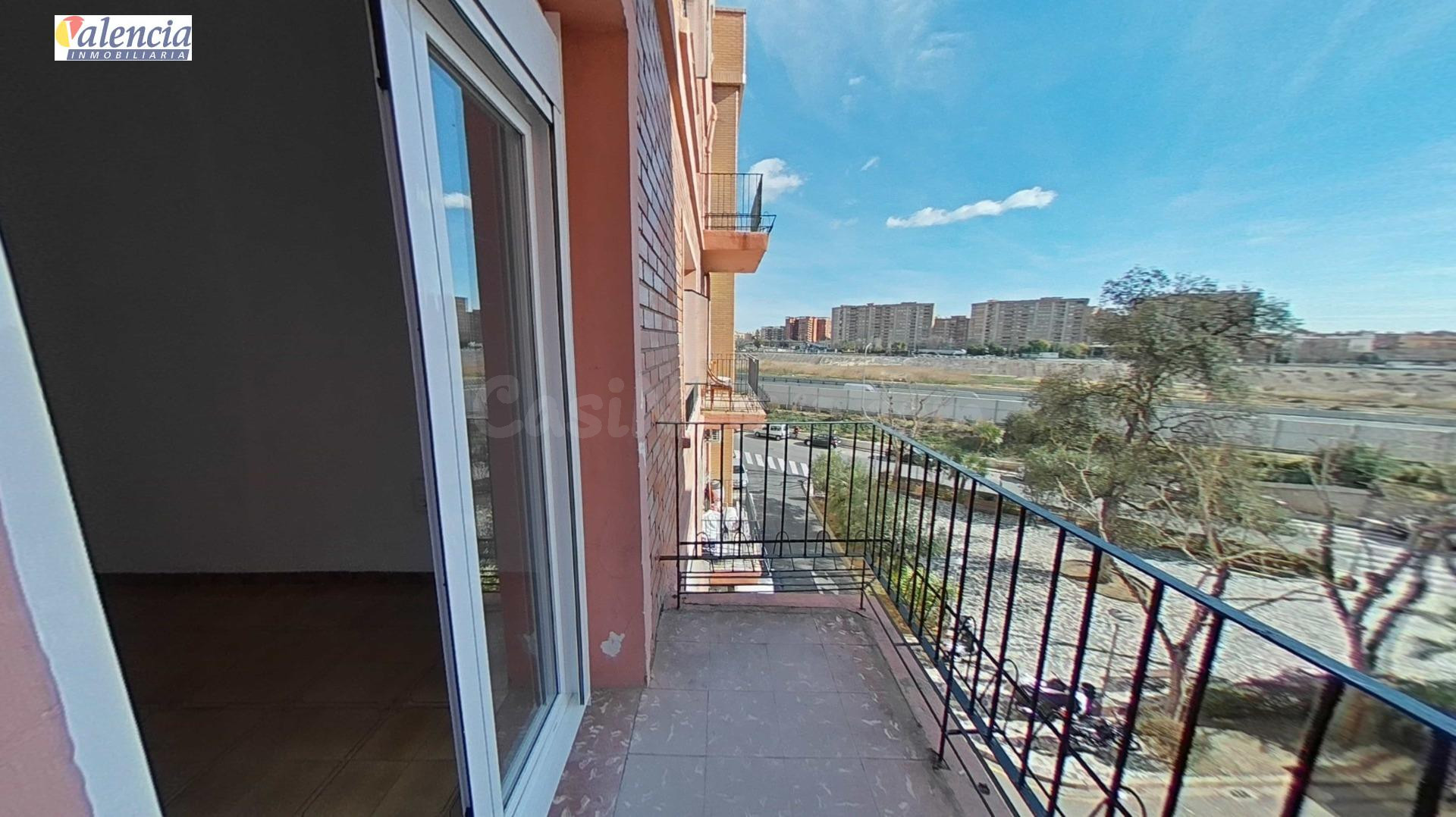 Piso 4 habitaciones 73m² en venta - Zona Centro - foto 2