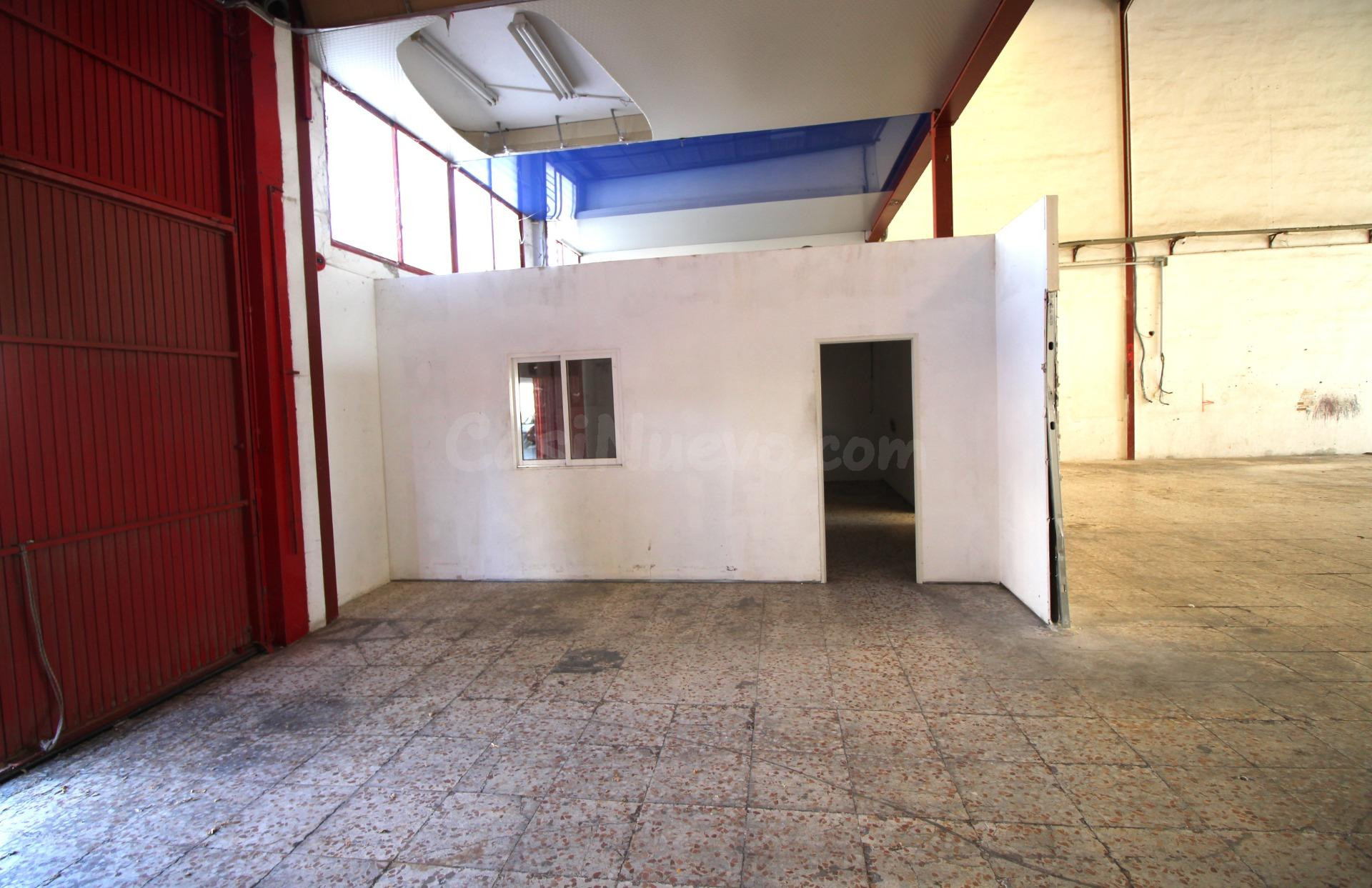 Nave Industrial en Pol. Ind. de Torrellano: Espacio Ideal pa - foto 4