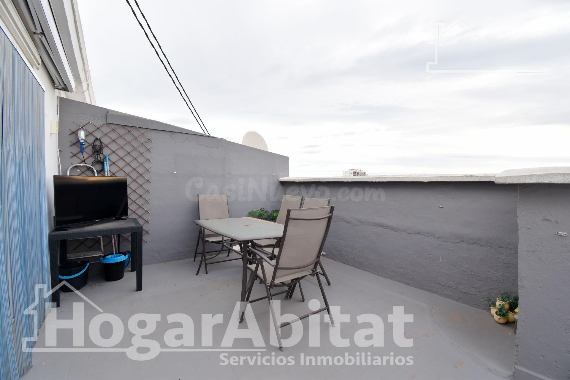 ¡CERCA DEL MAR CON VISTAS A LA MONTAÑA! ÁTICO ESQUINERO CON TERRAZA, BALCÓN Y TRASTERO