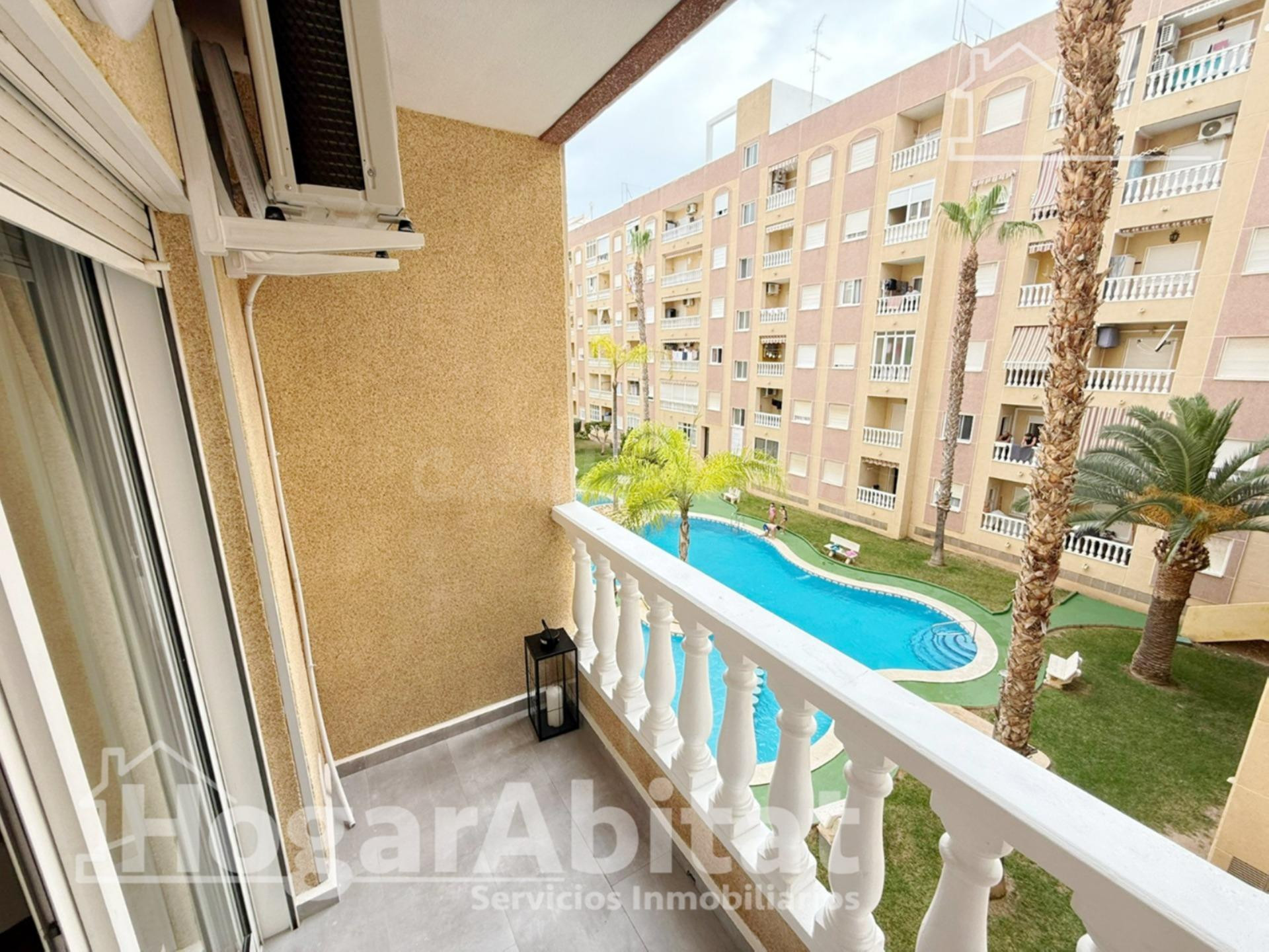 MODERNO, ACOGEDOR Y EXTERIOR EN RESIDENCIAL CON PISCINA Y BA - foto 5