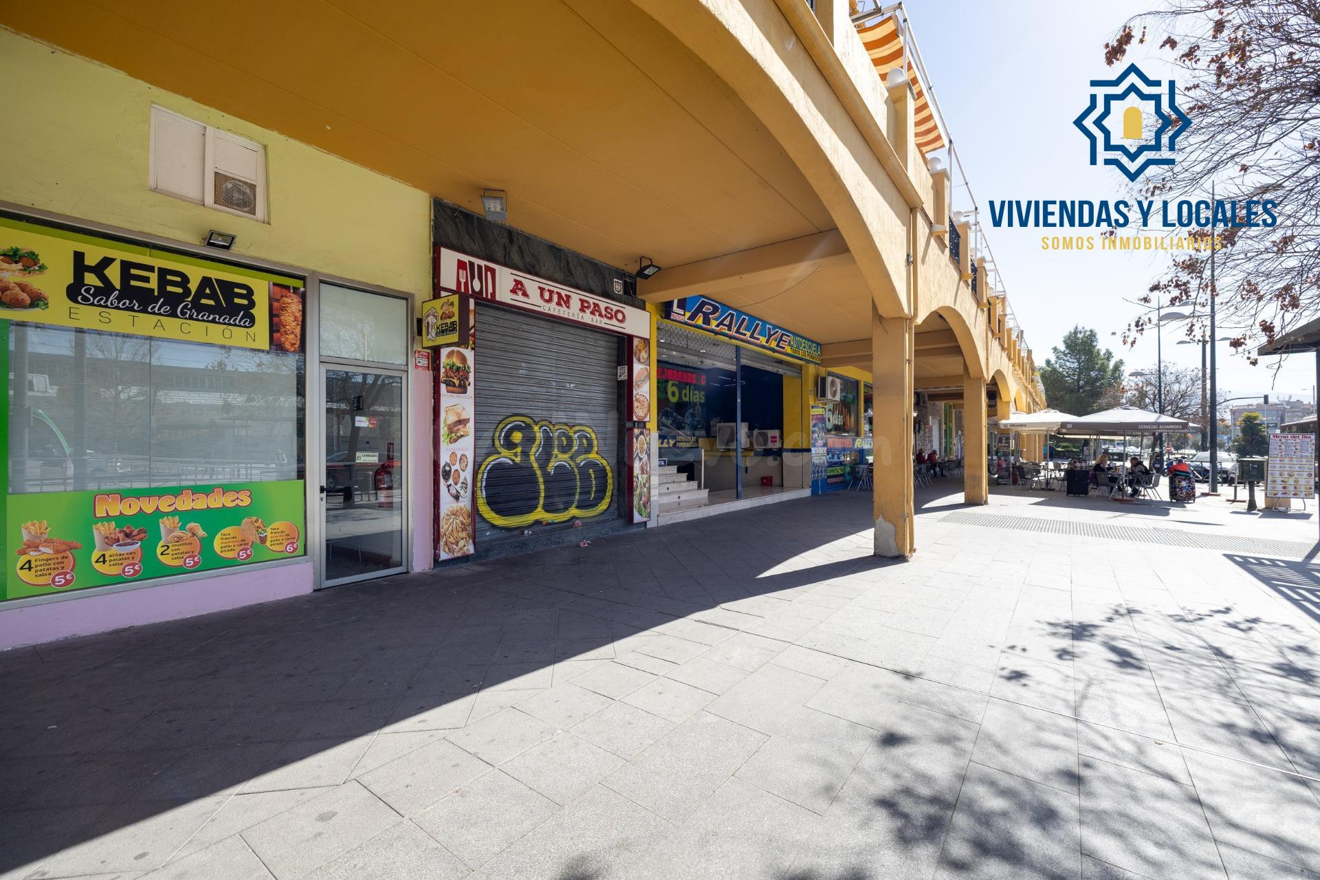 SE VENDE LOCAL COMERCIAL FRENTE estación DE AUTOBUSES - foto 3