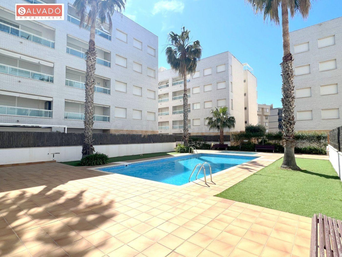 PISO SEMINUEVO CON PISCINA COMUNITARIA EN EL MAS MEL !!! - foto 2