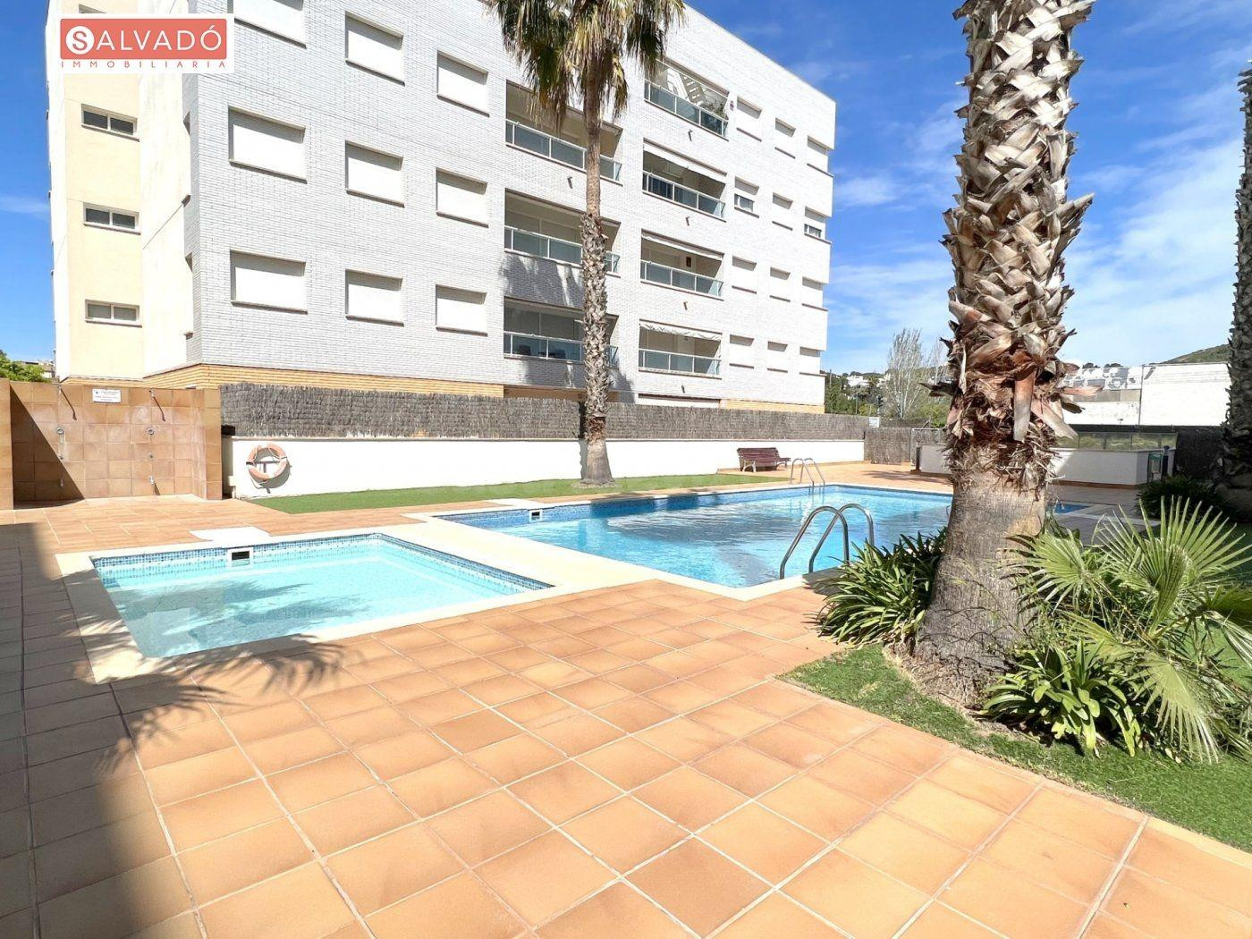 PISO SEMINUEVO CON PISCINA COMUNITARIA EN EL MAS MEL !!! - foto 3