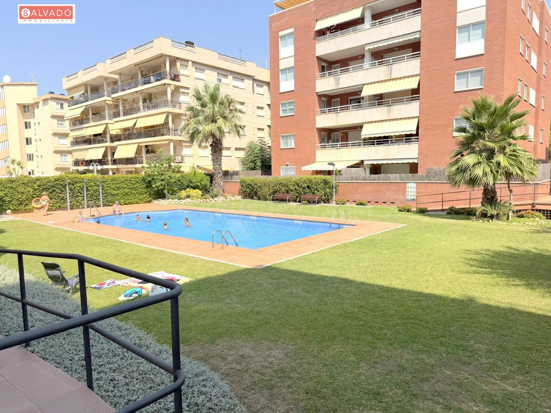 ¡EXCLUSIVO PISO A 130 METROS DEL MAR CON PISCINA, PARKING Y  - foto 5