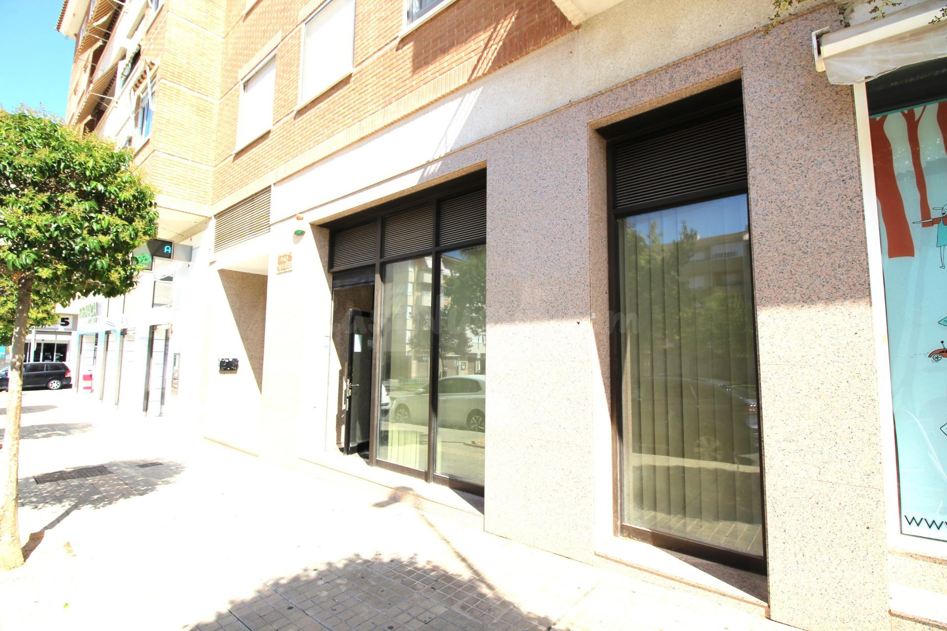 Oportunidad de Inversión: Local Comercial en Alicante