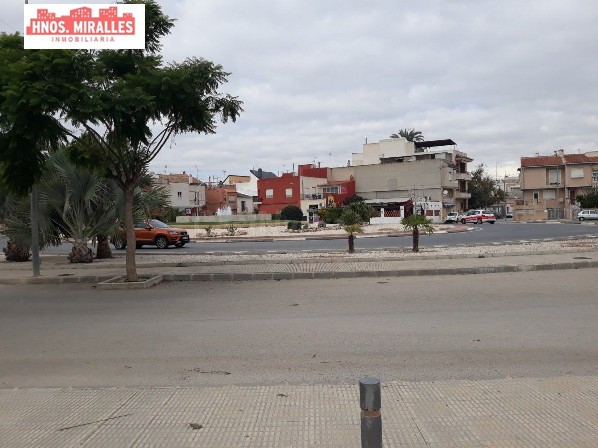 VENDO SOLAR EN DOLORES PARA HACER 13 ADOSADOS CON PISCINA - foto 2