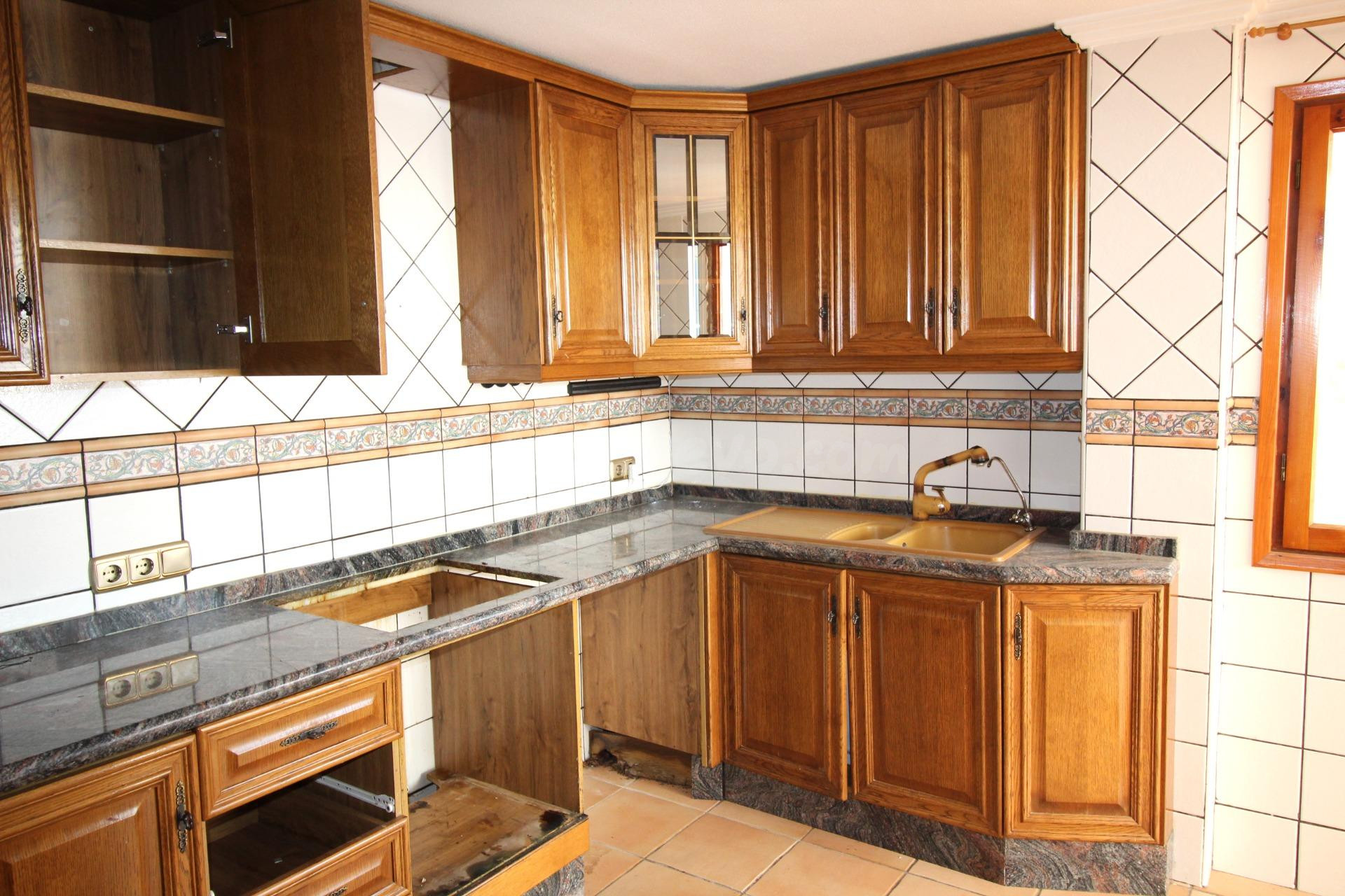 Amplio piso familiar en el corazón de Orihuela, Alicante - foto 3
