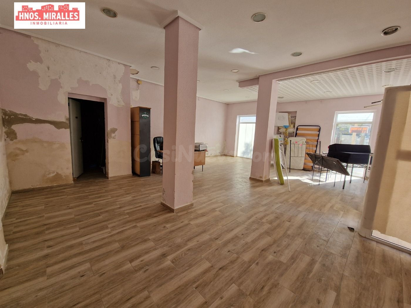 ¡¡ INTERESANTE LOCAL DE ESQUINA IDEAL PARA CUALQUIER TIPO DE
