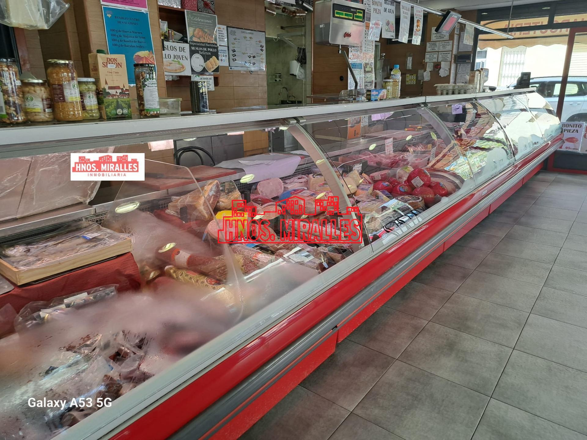 SE VENDE  LOCAL  CON TRASPASO DE CARNICERIA CHARCUTERIA EN P - foto 2