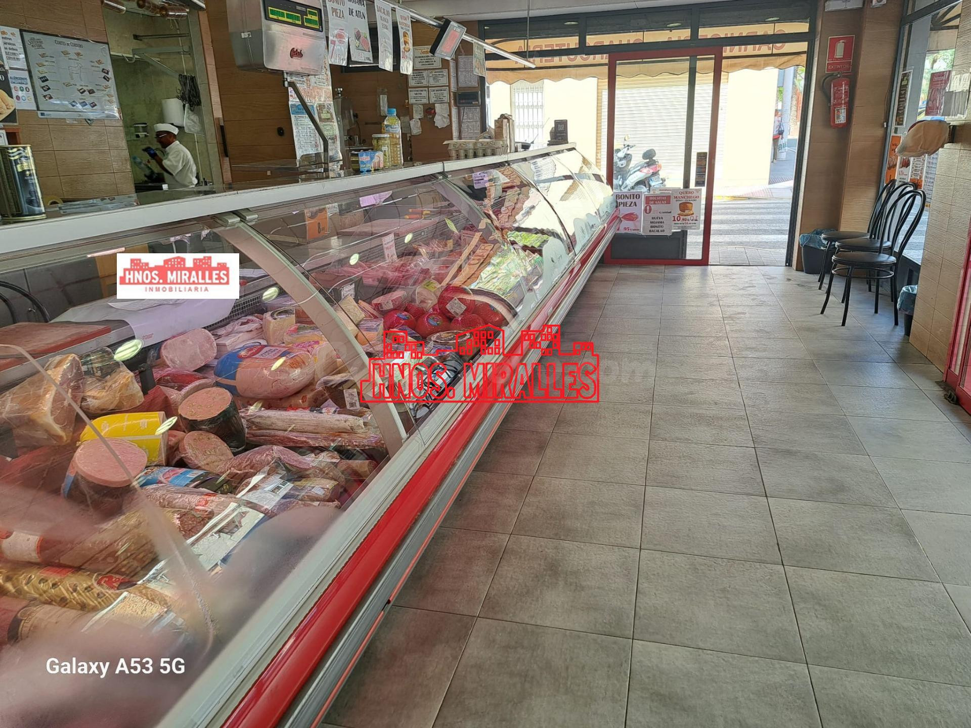 SE VENDE  LOCAL  CON TRASPASO DE CARNICERIA CHARCUTERIA EN P - foto 5